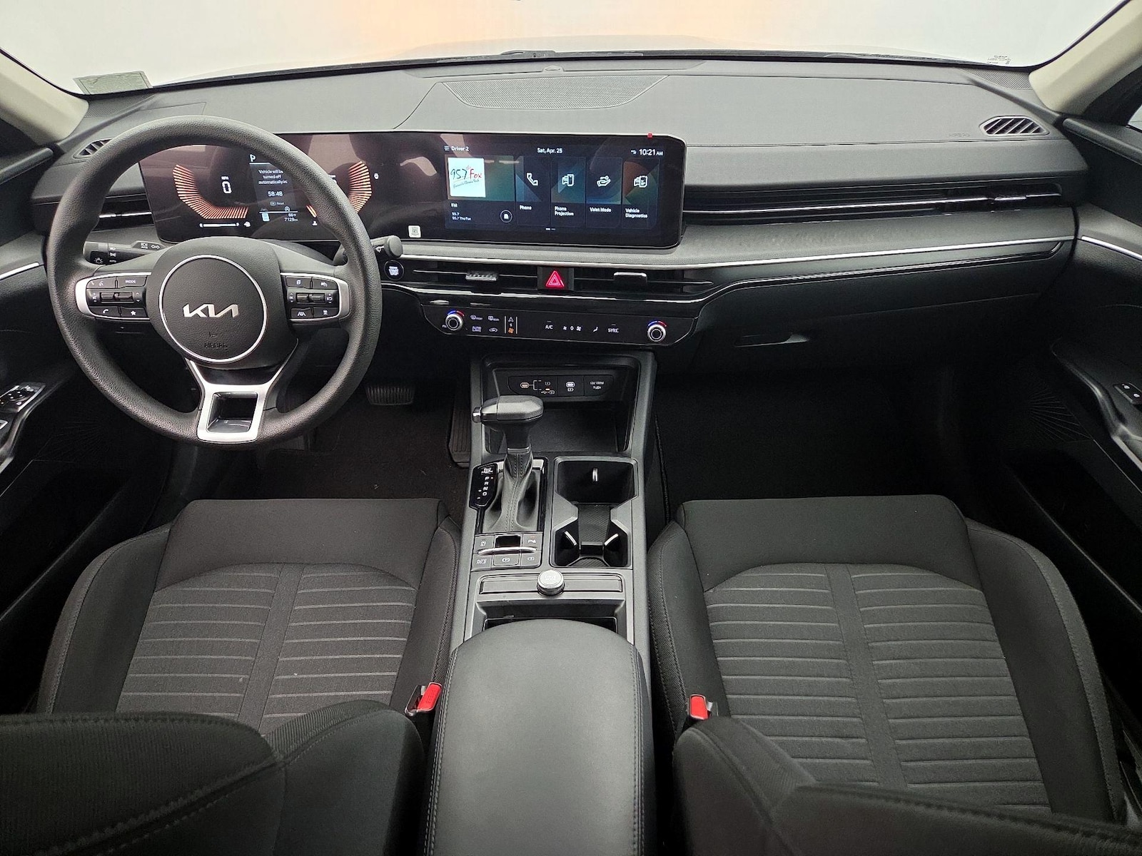 Apple CarPlay® & Android Auto™