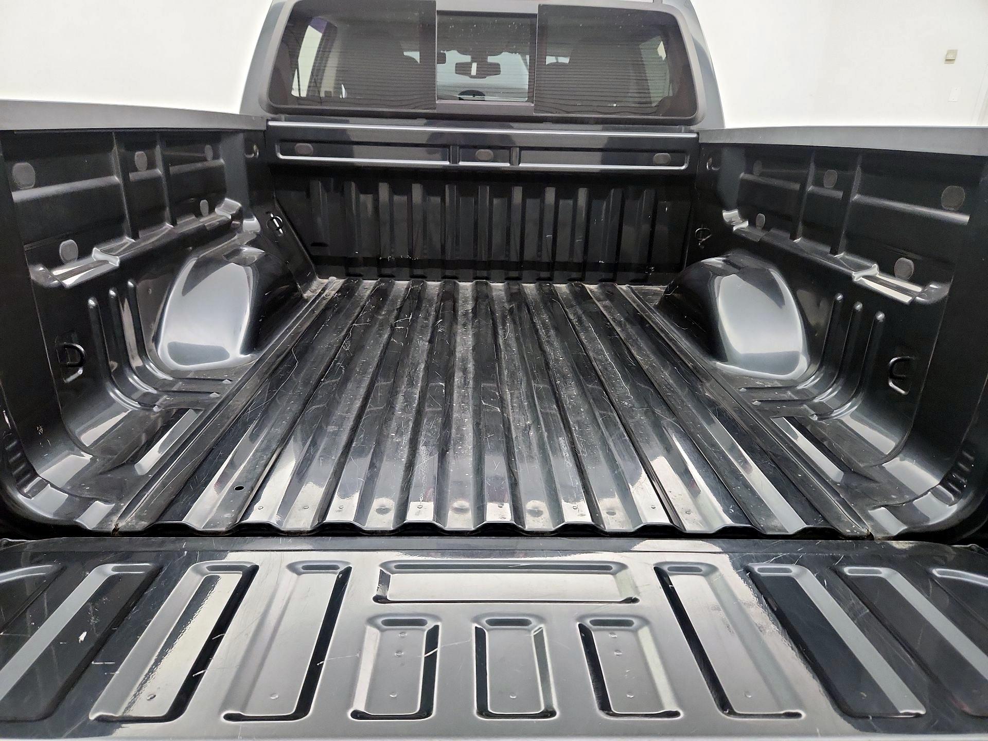 Thumbnail: 2018 GMC Canyon - 20
