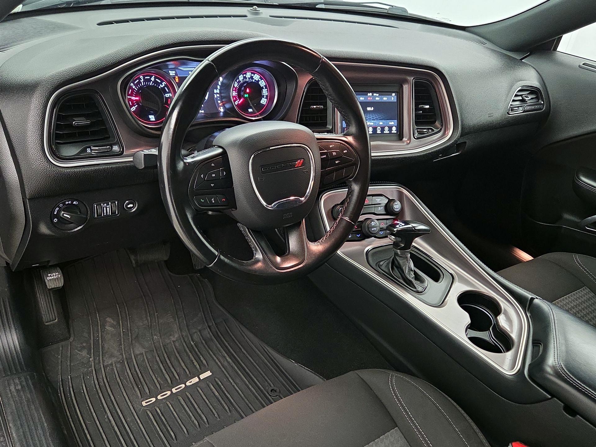 Thumbnail: 2022 Dodge Challenger - 9