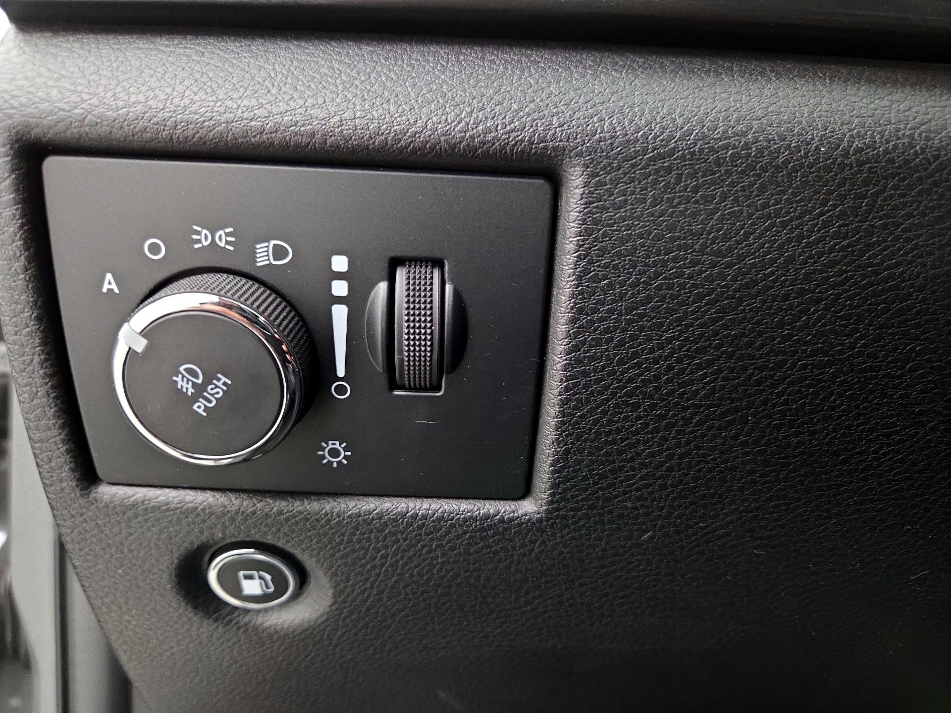 Thumbnail: 2021 Jeep Grand Cherokee - 13