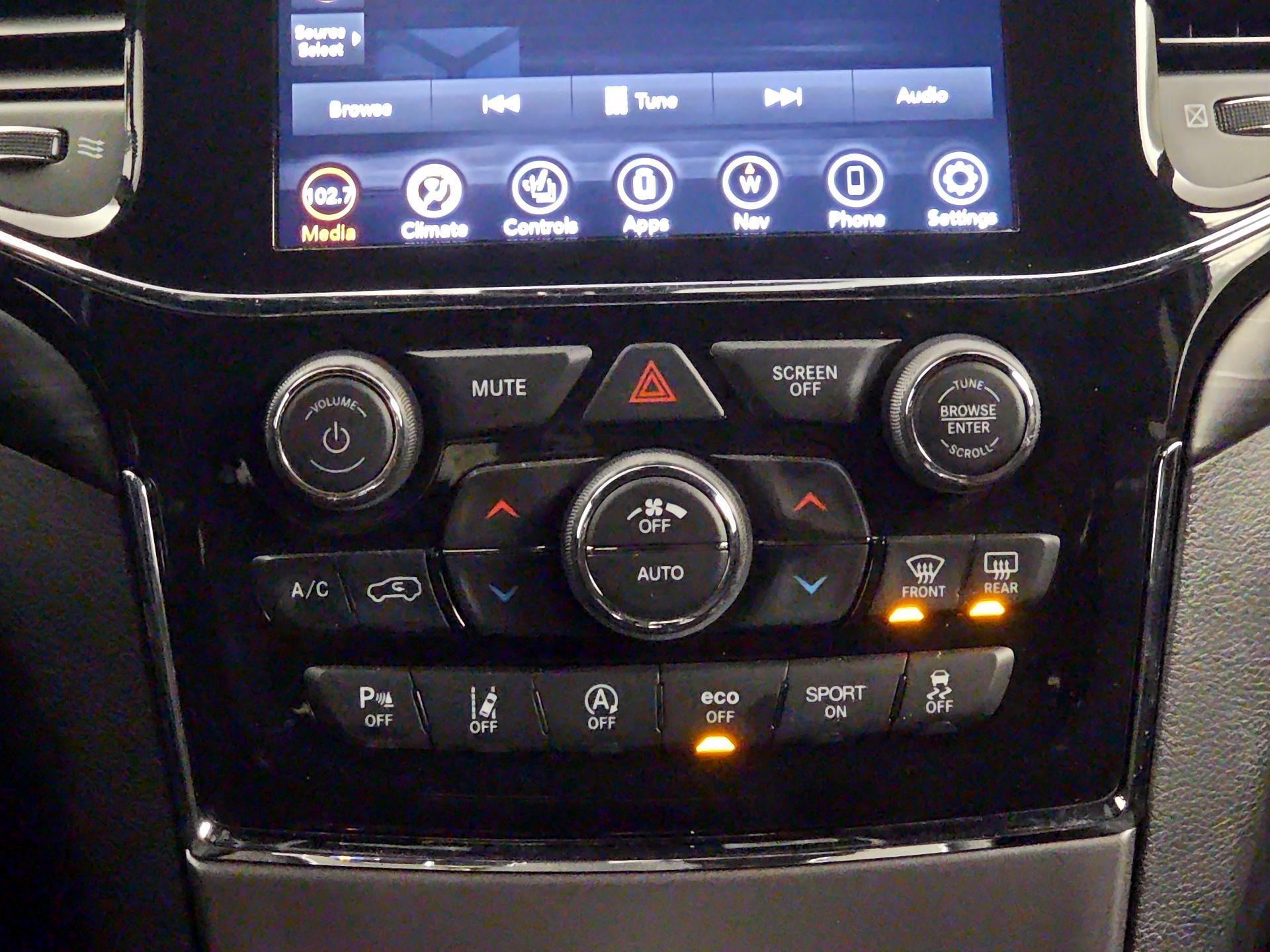 Thumbnail: 2021 Jeep Grand Cherokee - 17