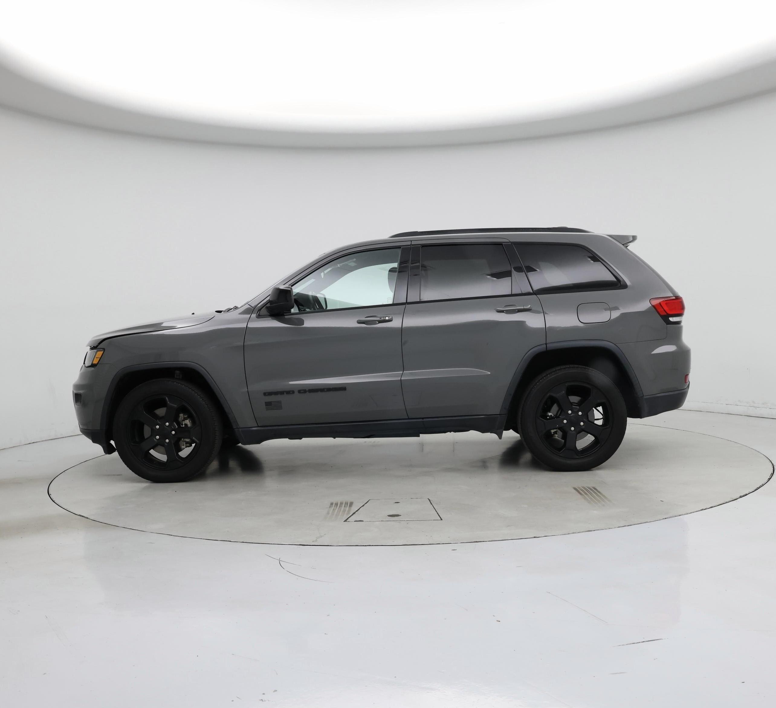 Thumbnail: 2021 Jeep Grand Cherokee - 3