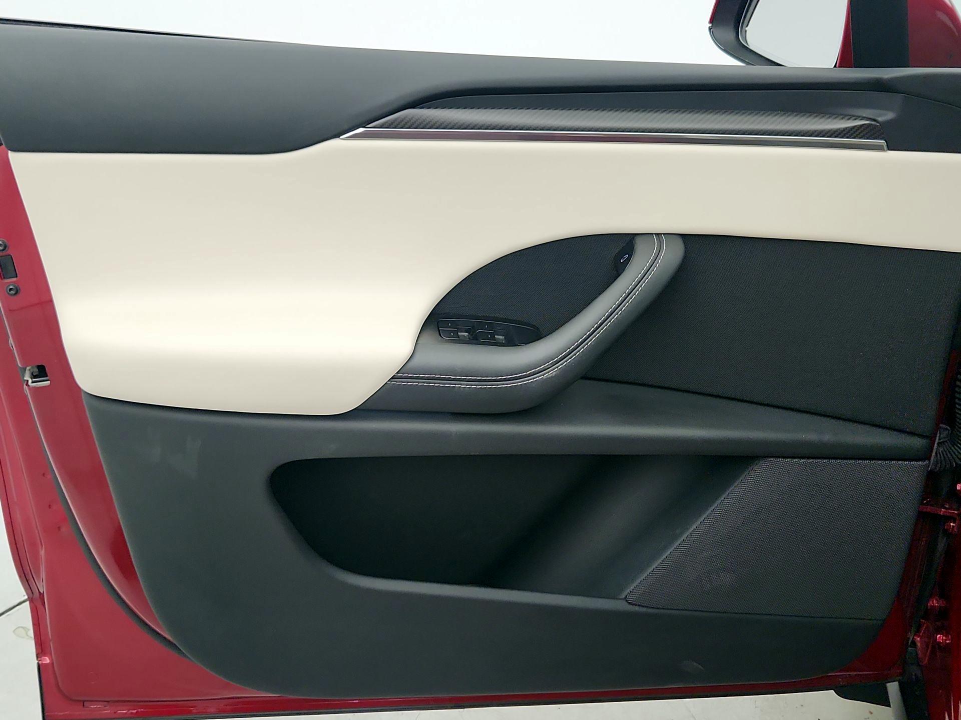 Thumbnail: 2023 Tesla Model X - 12