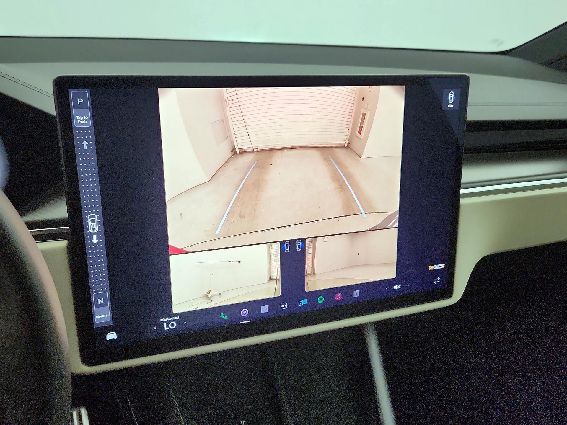 Thumbnail: 2023 Tesla Model X - 14