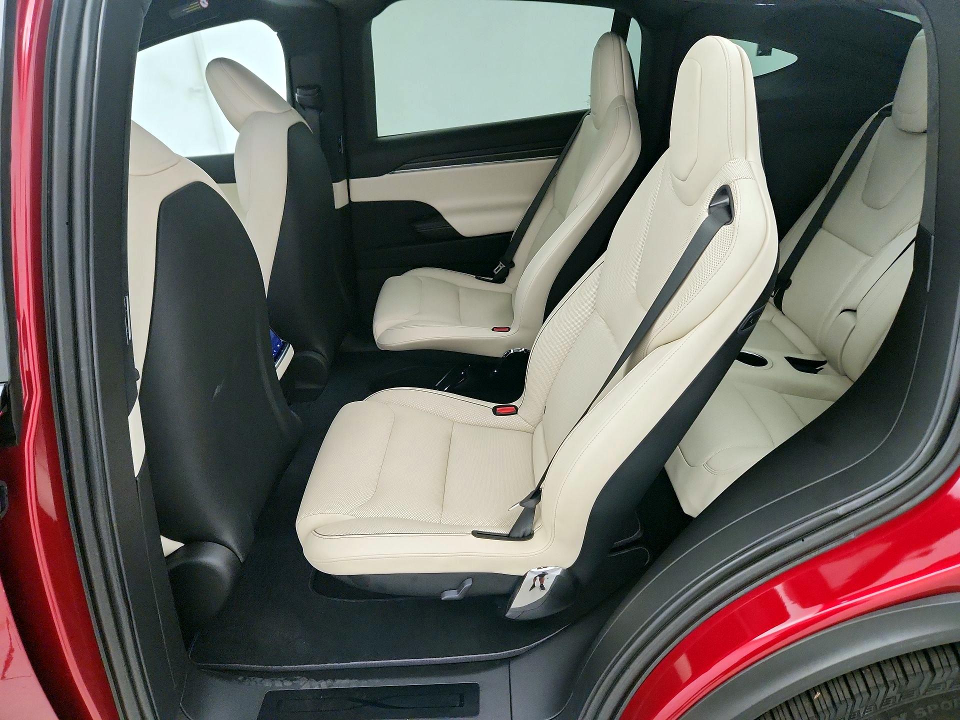 Thumbnail: 2023 Tesla Model X - 19