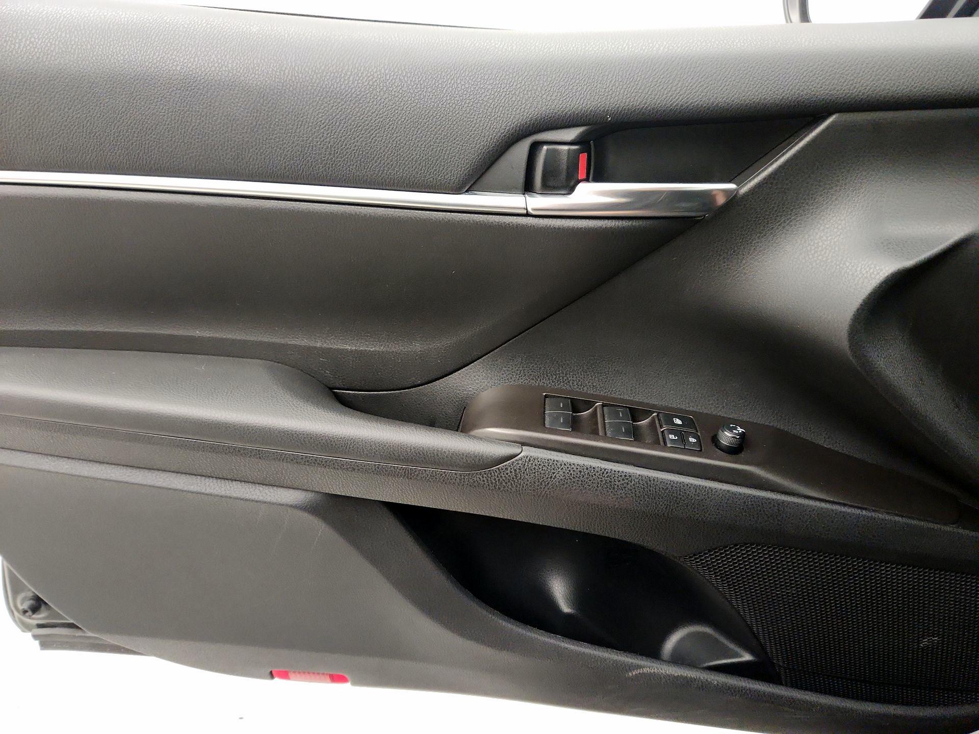 Thumbnail: 2024 Toyota Camry - 12