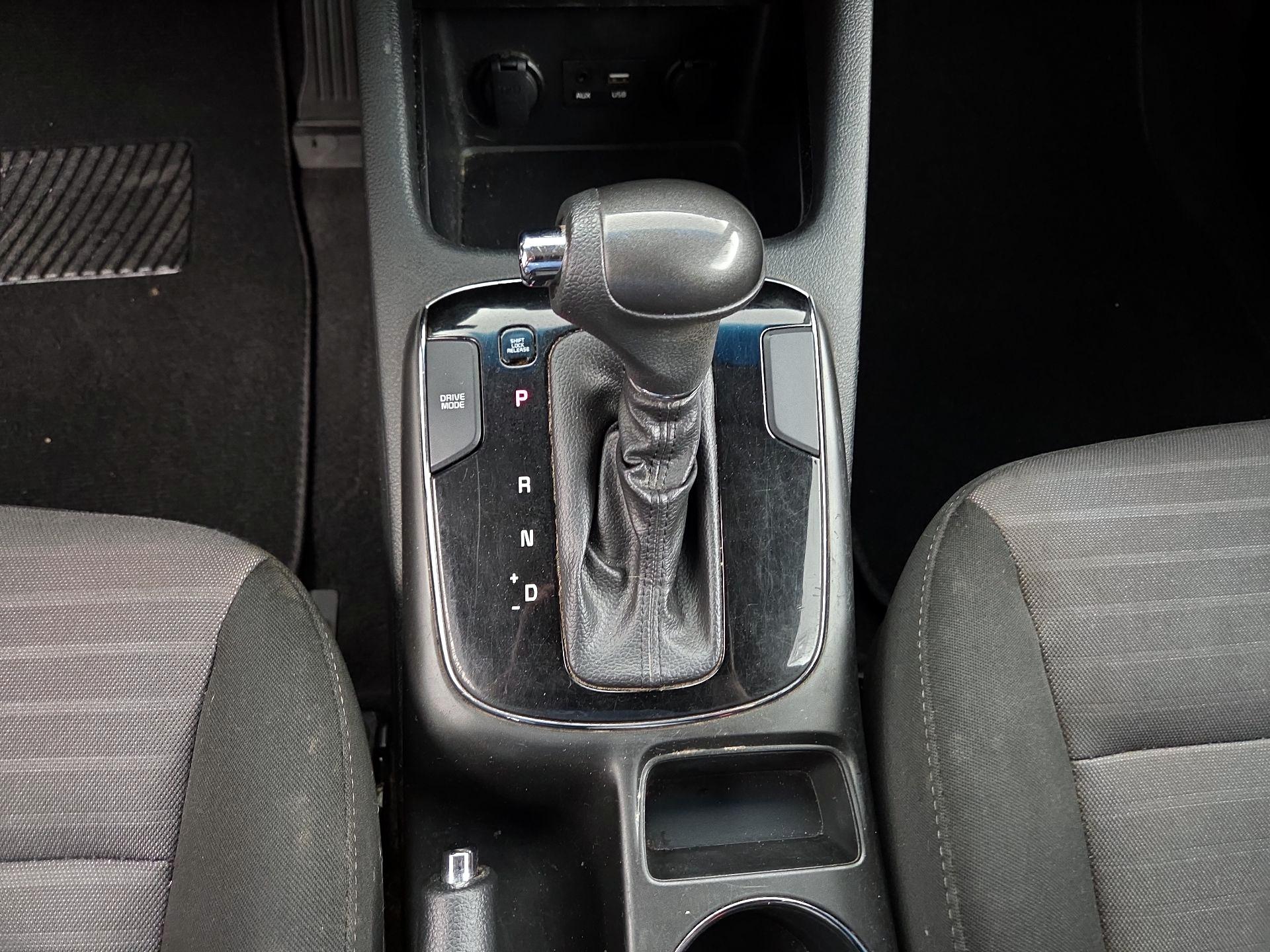 Thumbnail: 2018 Kia Forte - 17