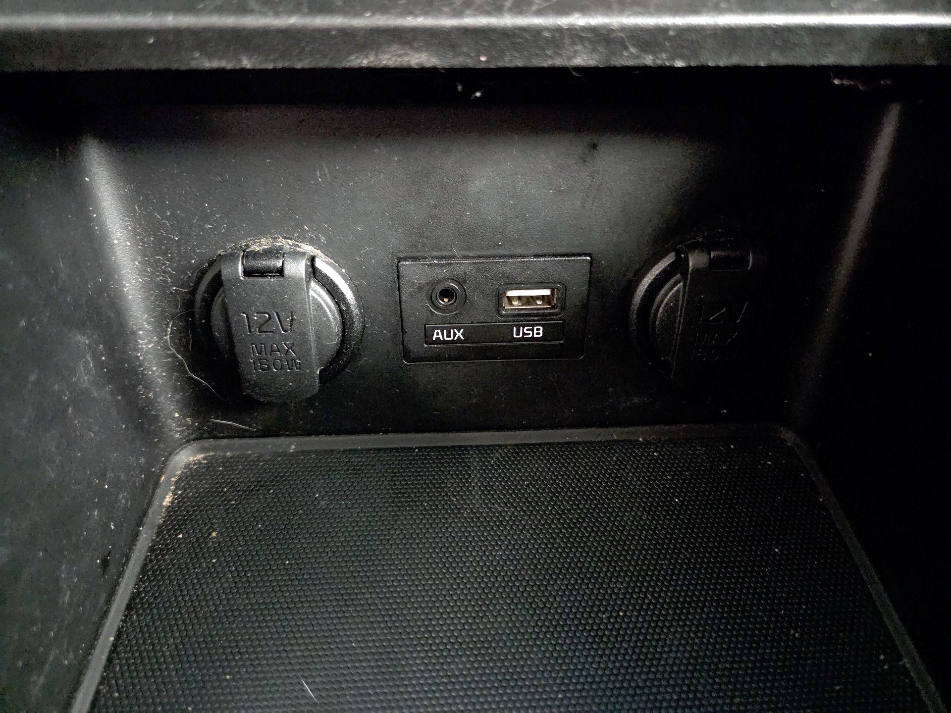 Thumbnail: 2018 Kia Forte - 18