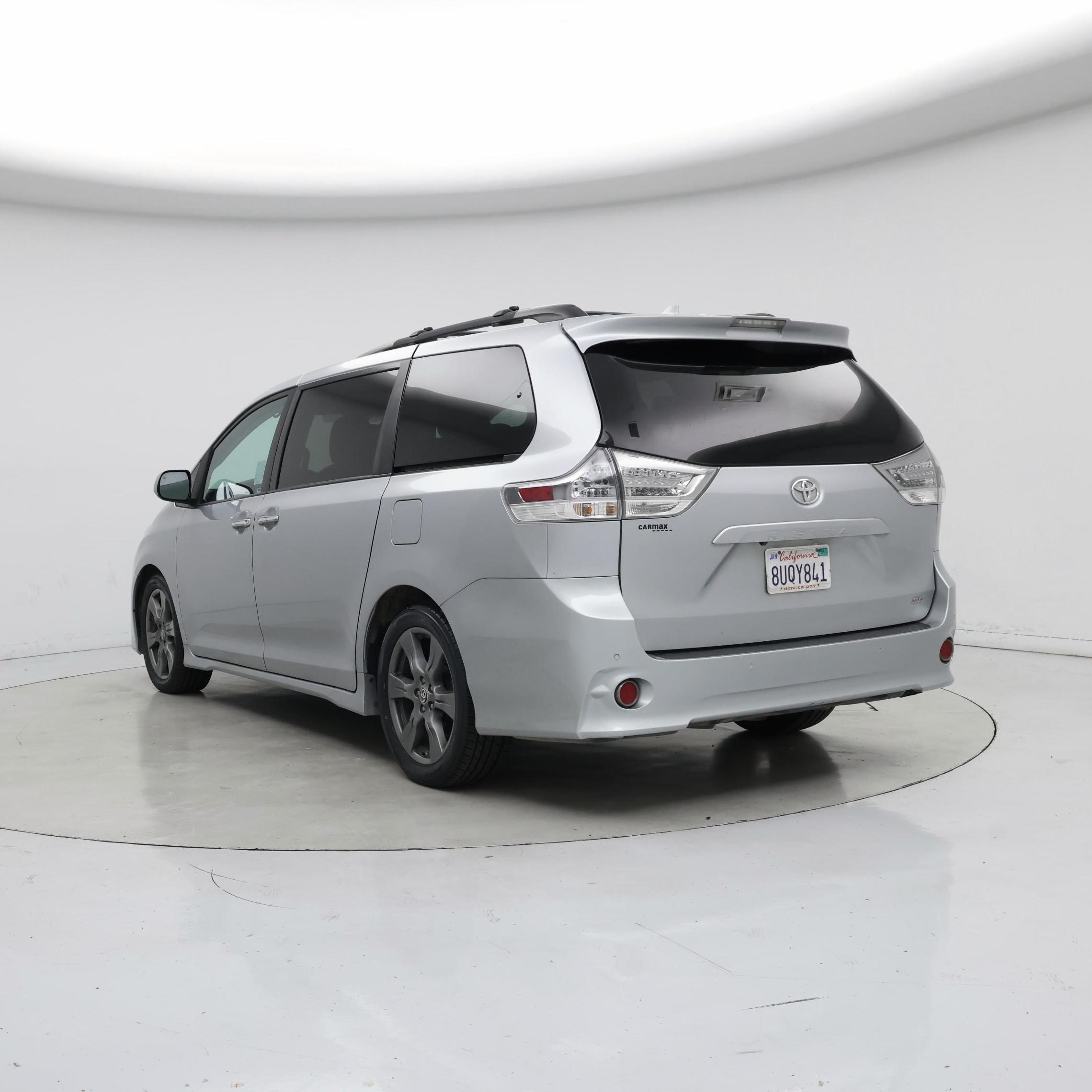Thumbnail: 2020 Toyota Sienna - 2