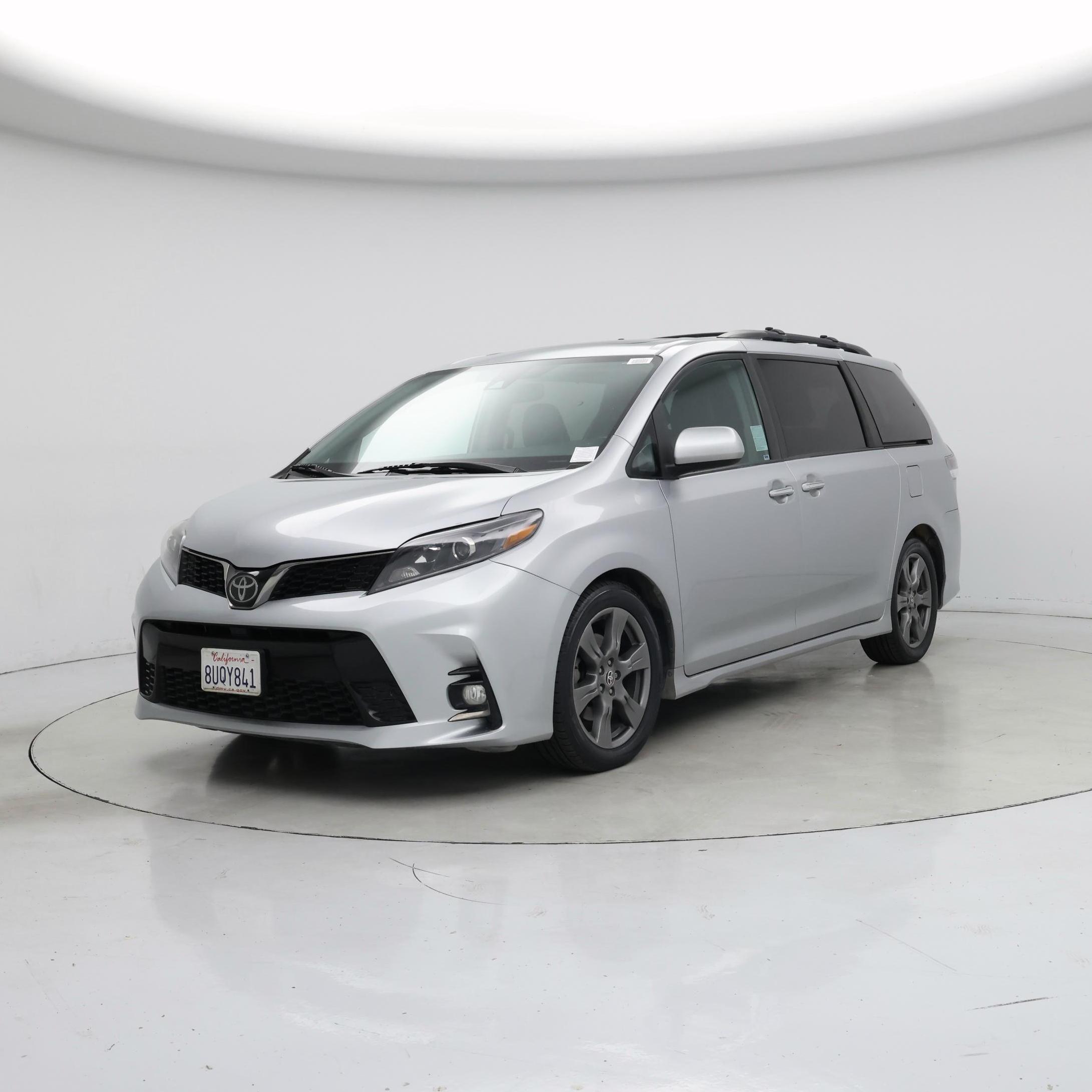 Thumbnail: 2020 Toyota Sienna - 4