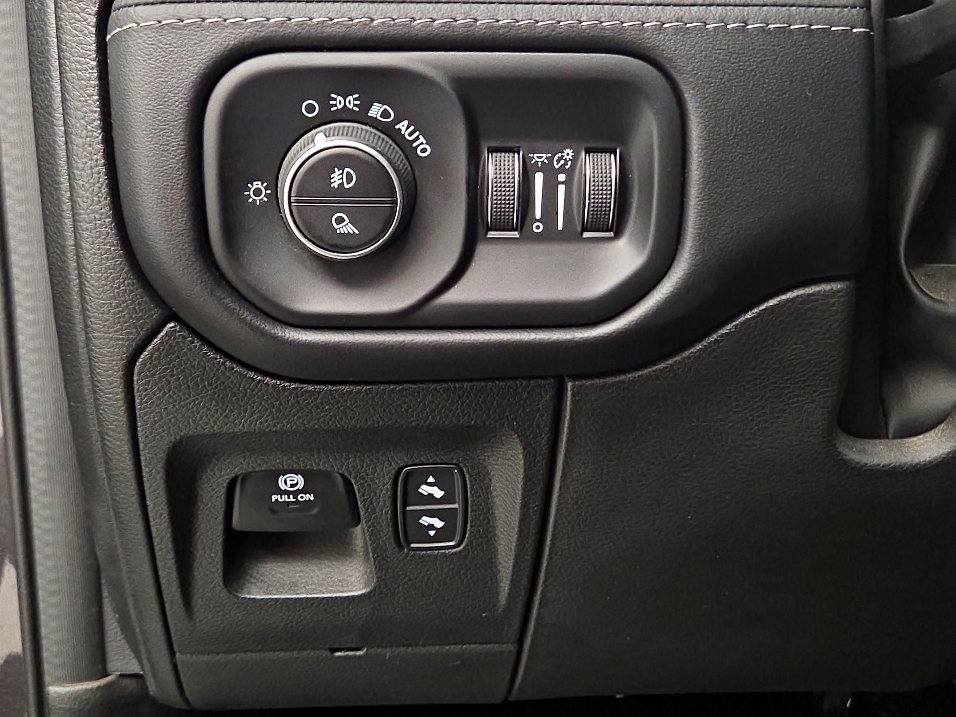 Thumbnail: 2023 RAM 1500 - 13