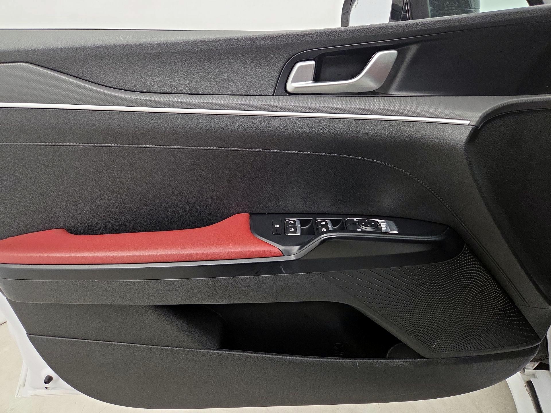 Thumbnail: 2022 Kia K5 - 12