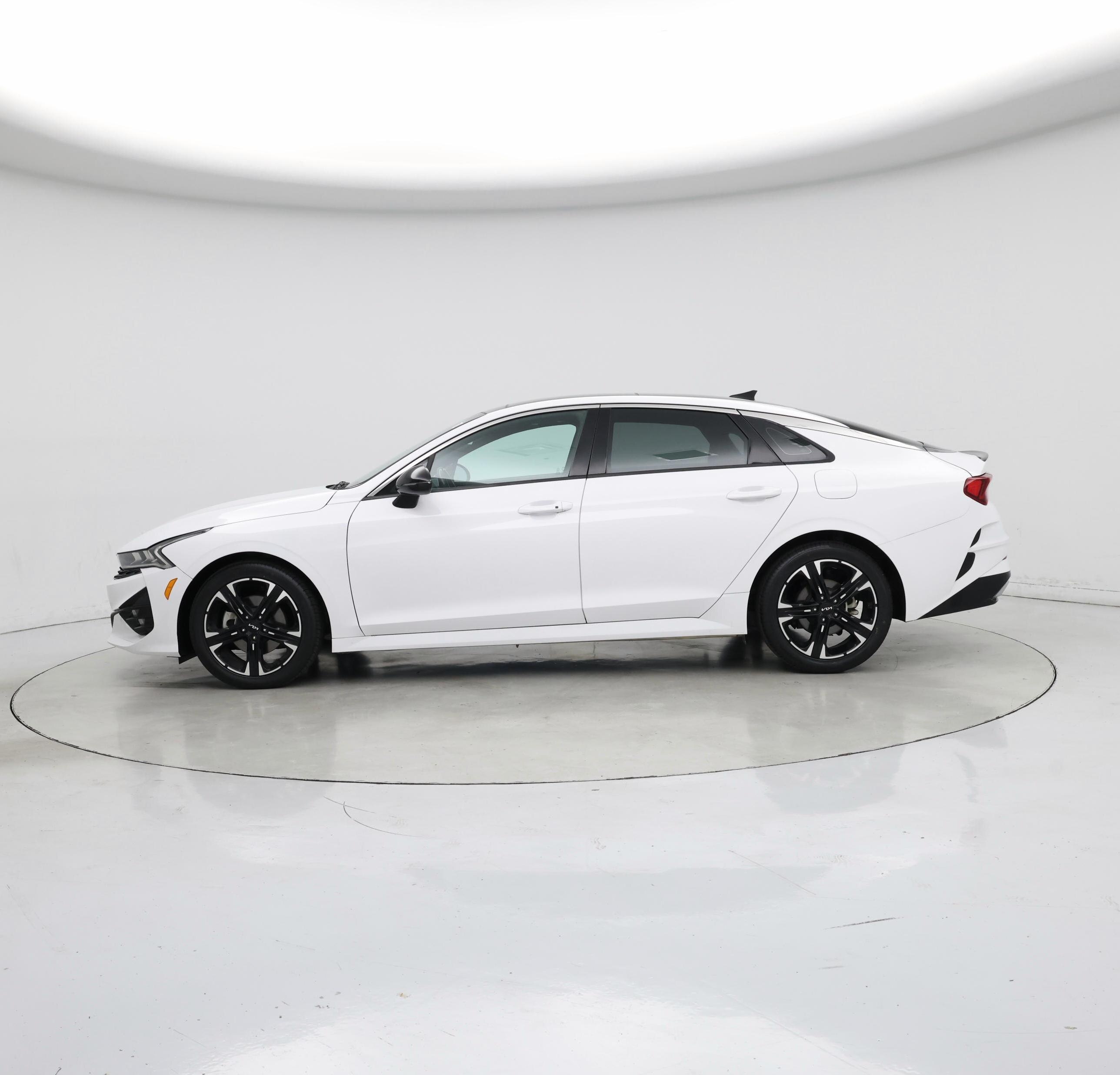Thumbnail: 2022 Kia K5 - 3