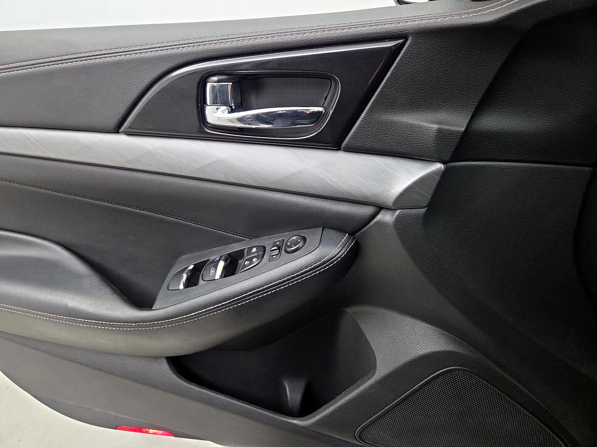 Thumbnail: 2018 Nissan Maxima - 12