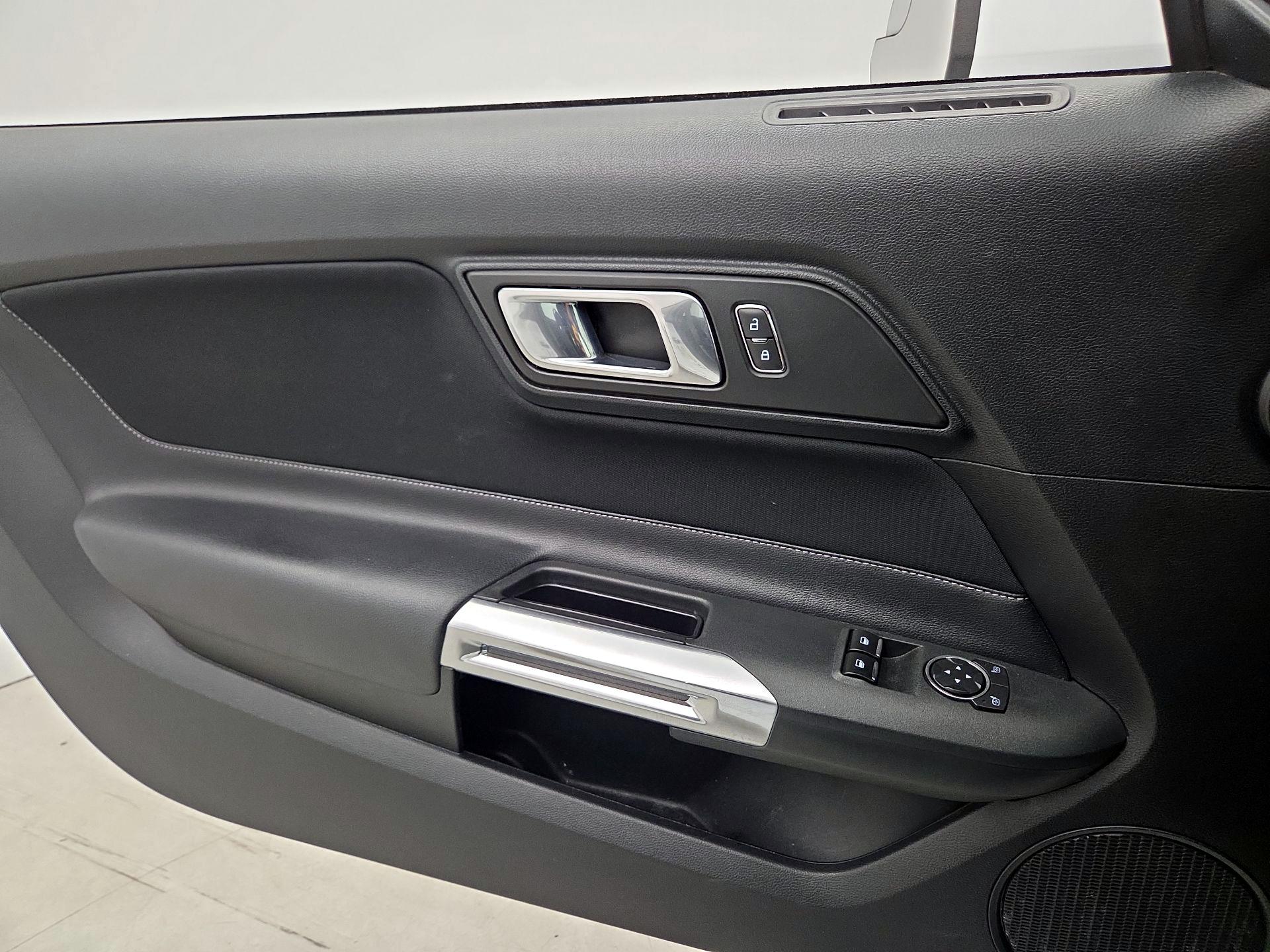 Thumbnail: 2020 Ford Mustang - 12