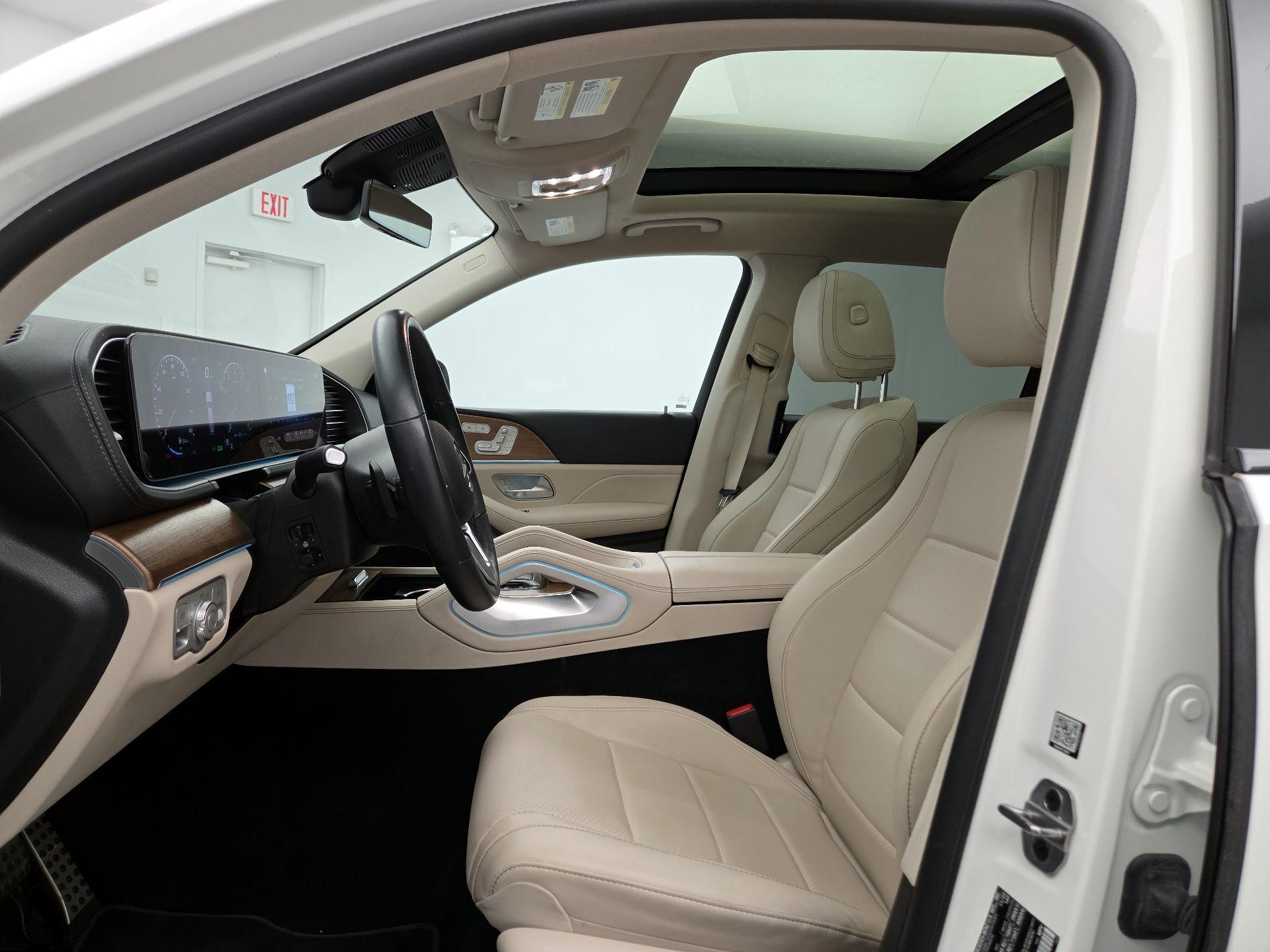 Thumbnail: 2023 Mercedes-Benz GLS - 11