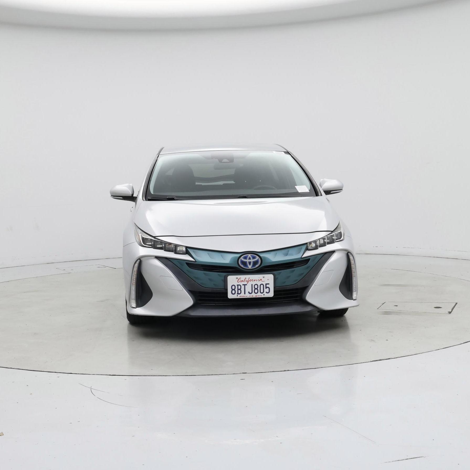 Thumbnail: 2017 Toyota Prius Prime - 5