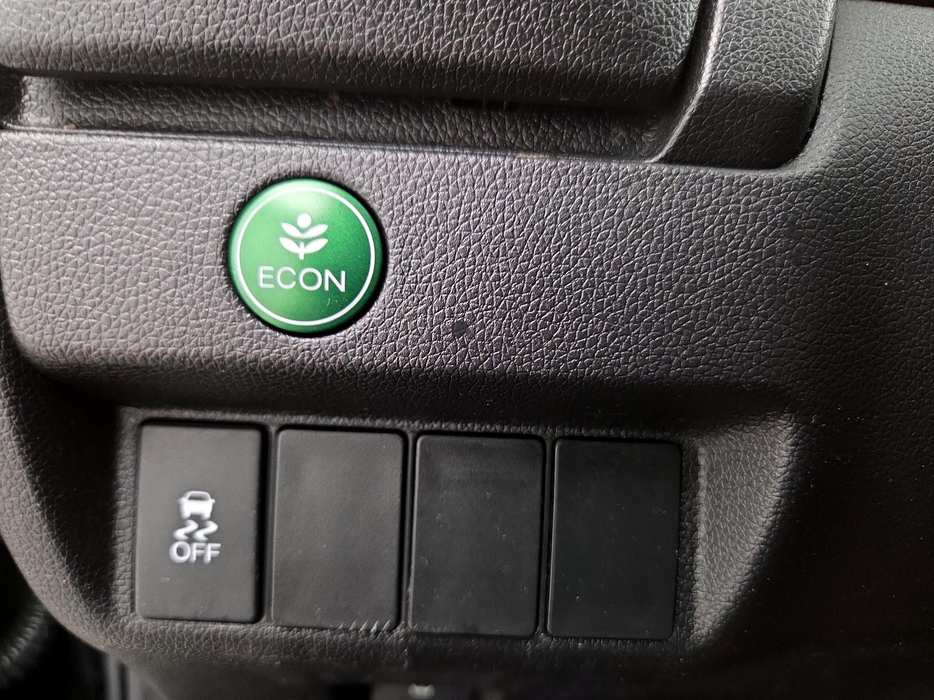 Thumbnail: 2016 Honda Fit - 13