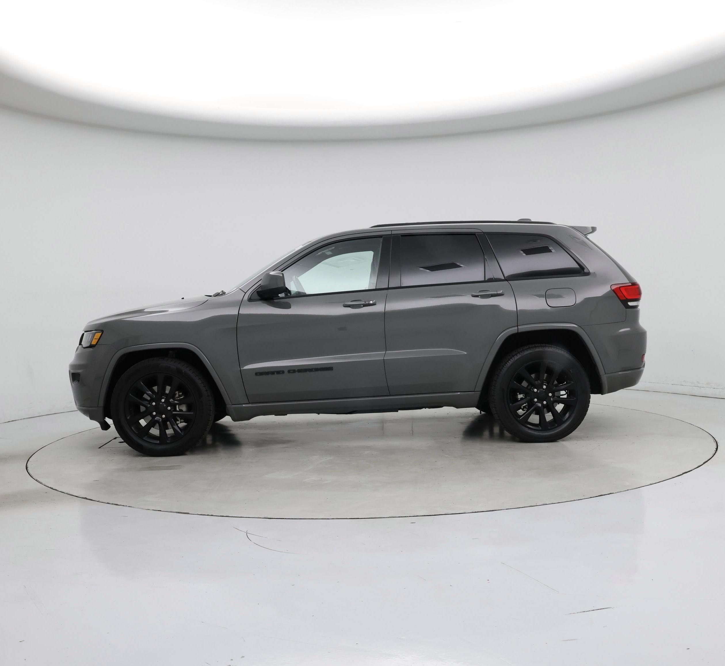 Thumbnail: 2021 Jeep Grand Cherokee - 3