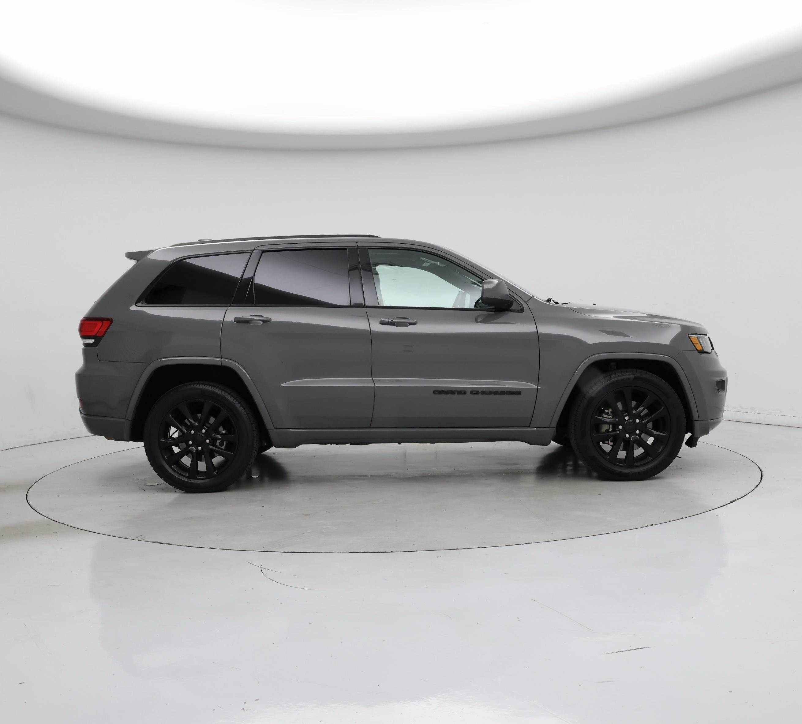 Thumbnail: 2021 Jeep Grand Cherokee - 7