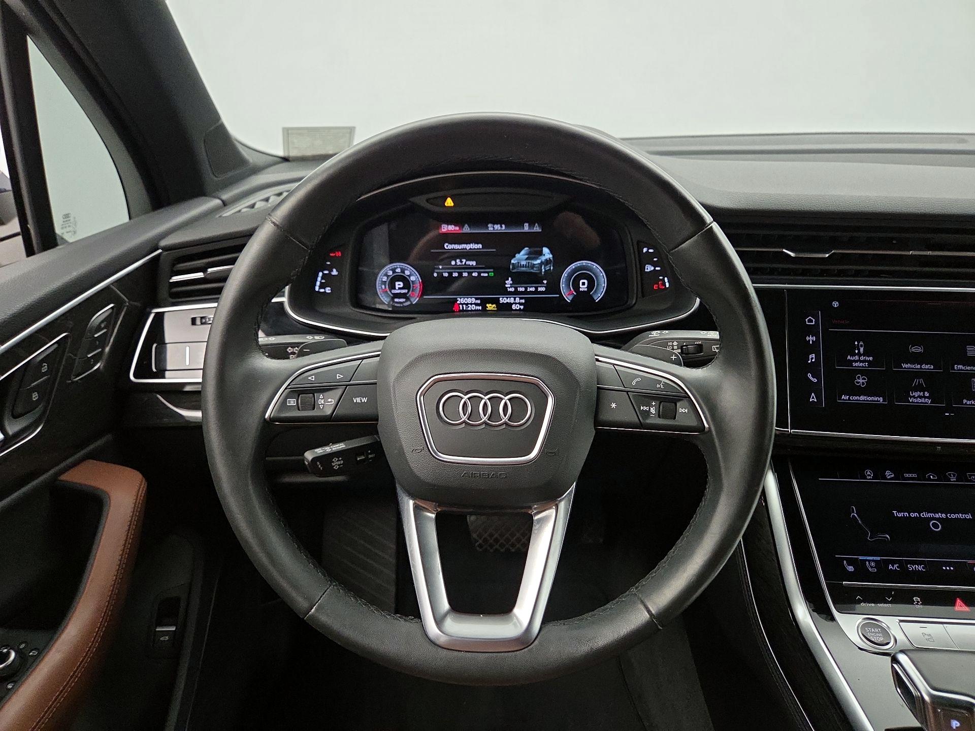 Thumbnail: 2021 Audi Q7 - 10