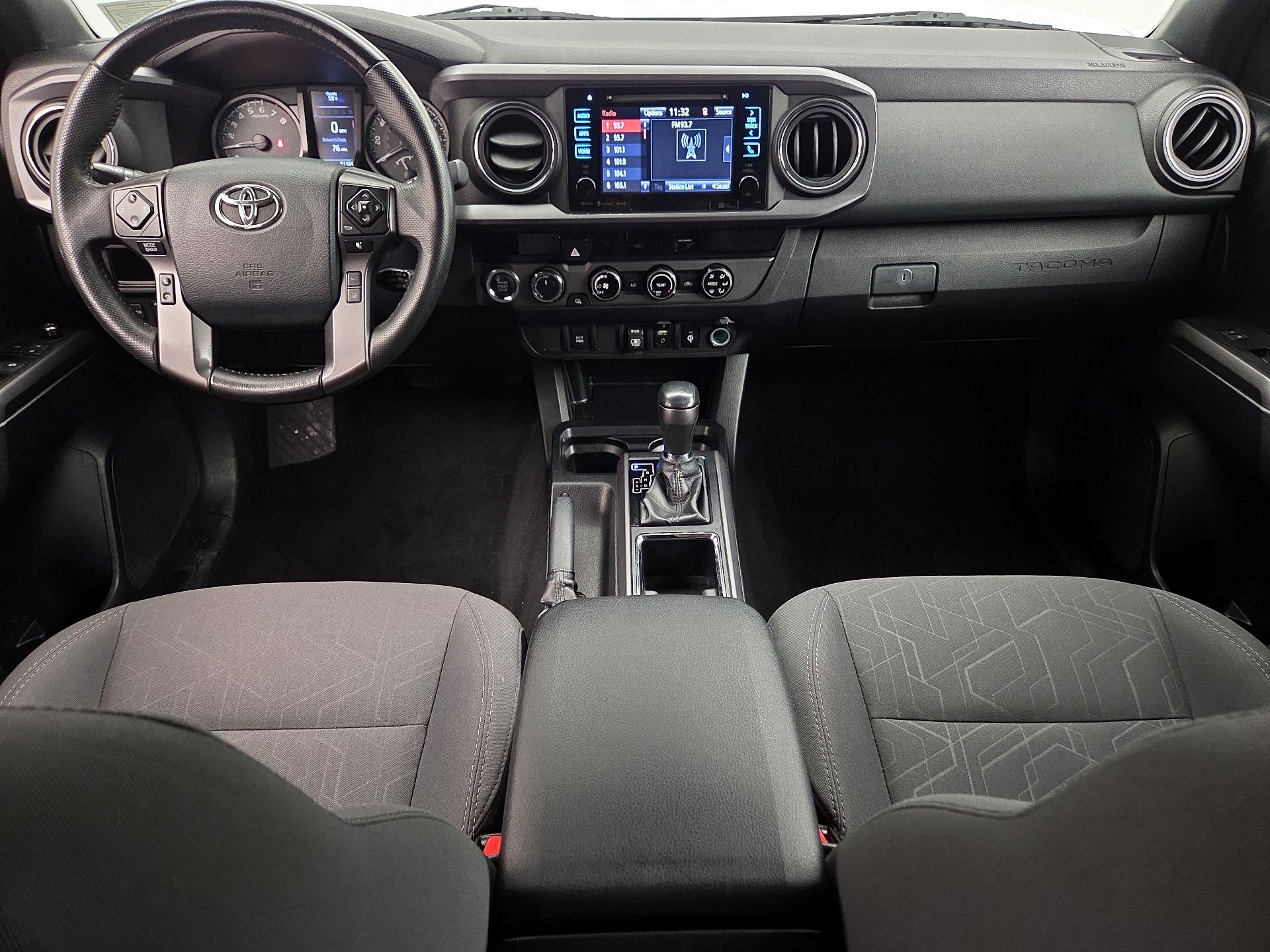 Thumbnail: 2018 Toyota Tacoma - 9