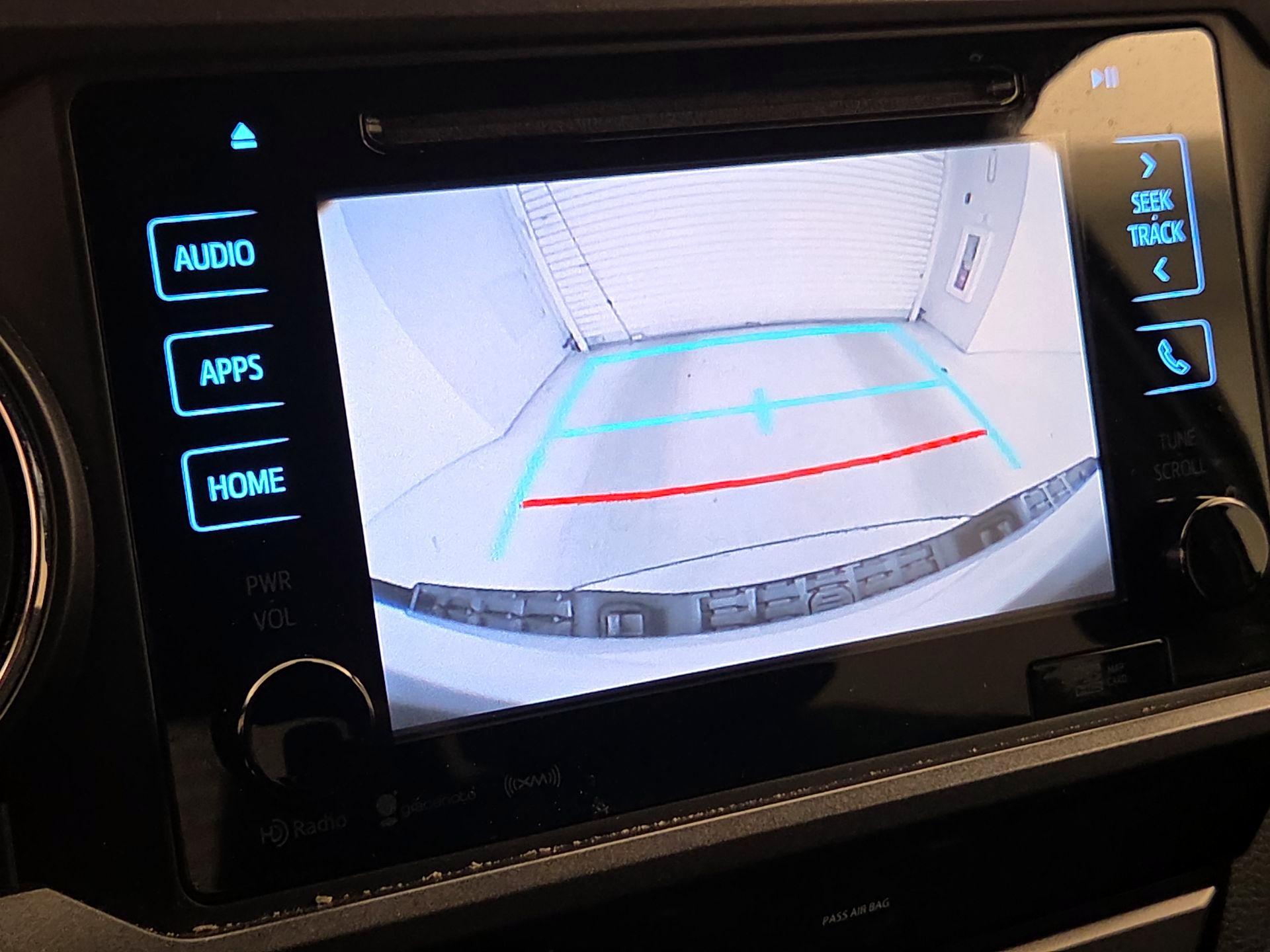 Thumbnail: 2018 Toyota Tacoma - 14