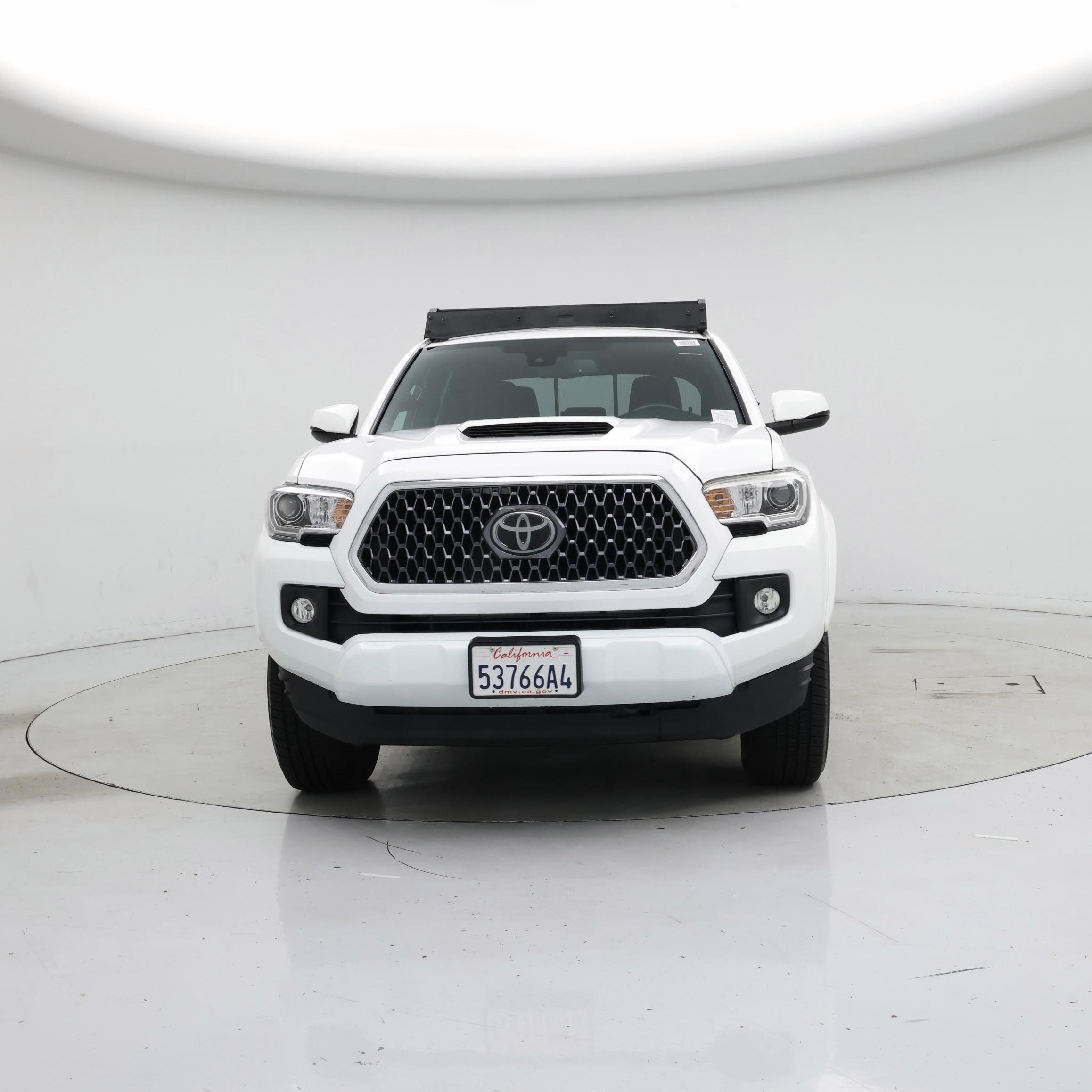 Thumbnail: 2018 Toyota Tacoma - 5