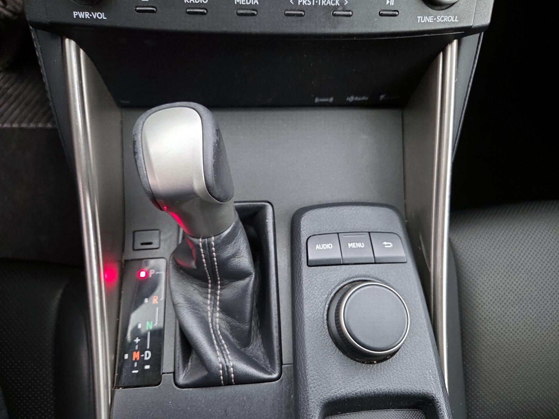 Thumbnail: 2016 Lexus IS - 17