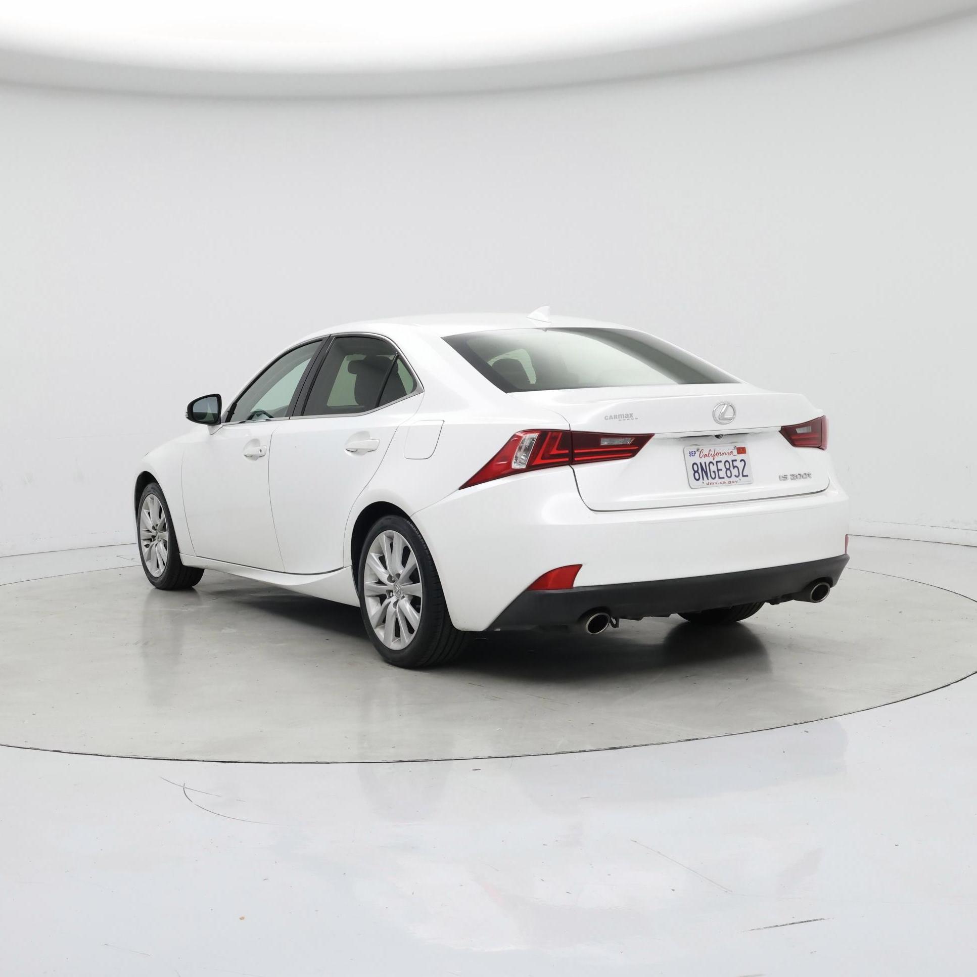 Thumbnail: 2016 Lexus IS - 2