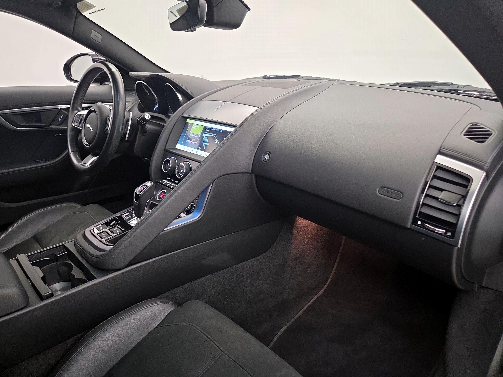 Thumbnail: 2020 Jaguar F-Type - 9