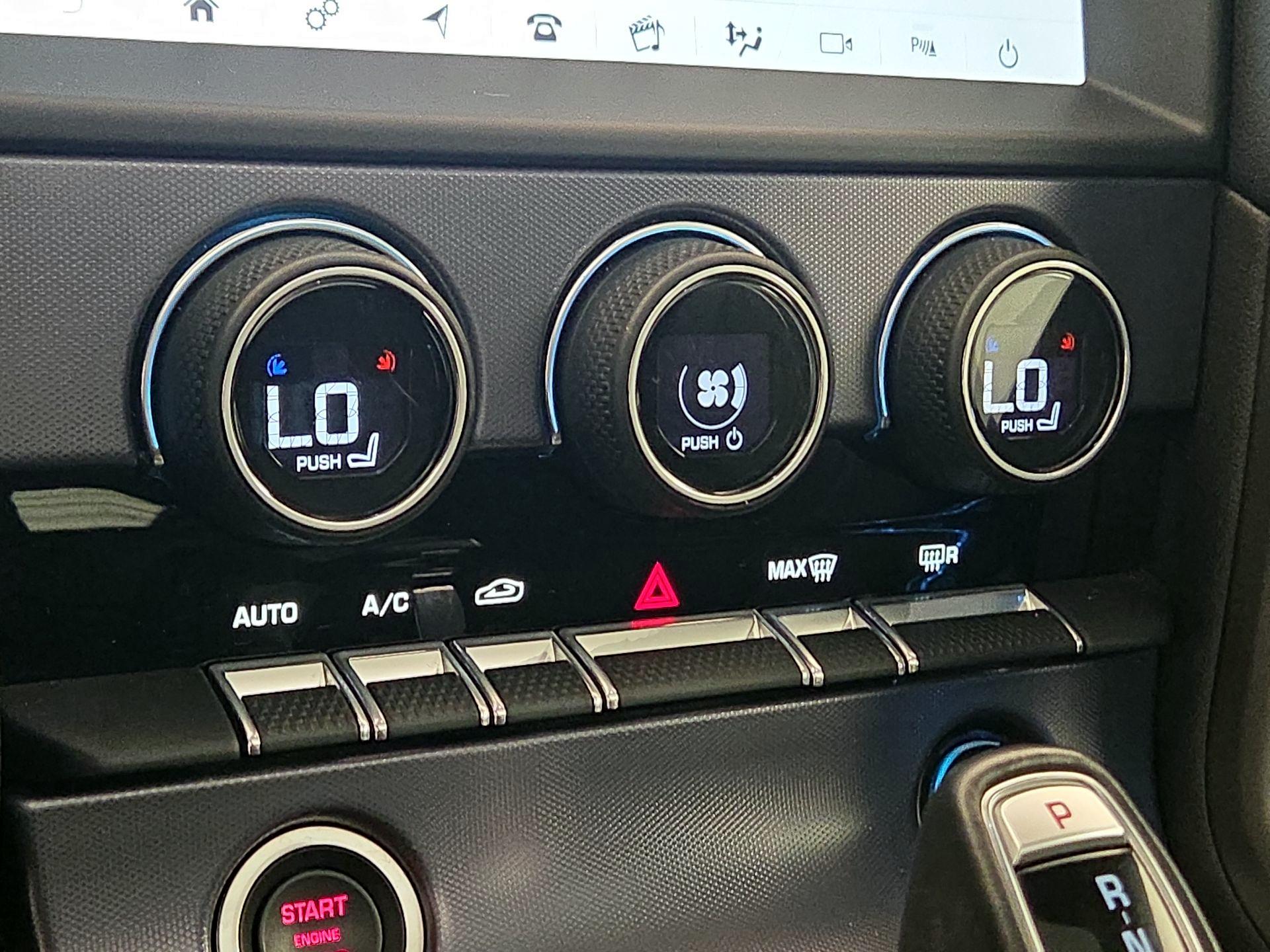 Thumbnail: 2020 Jaguar F-Type - 17