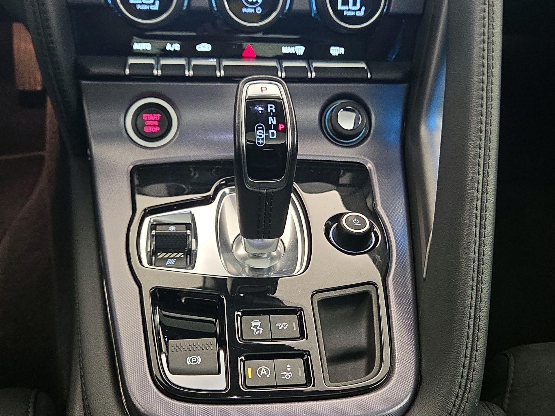 Thumbnail: 2020 Jaguar F-Type - 18