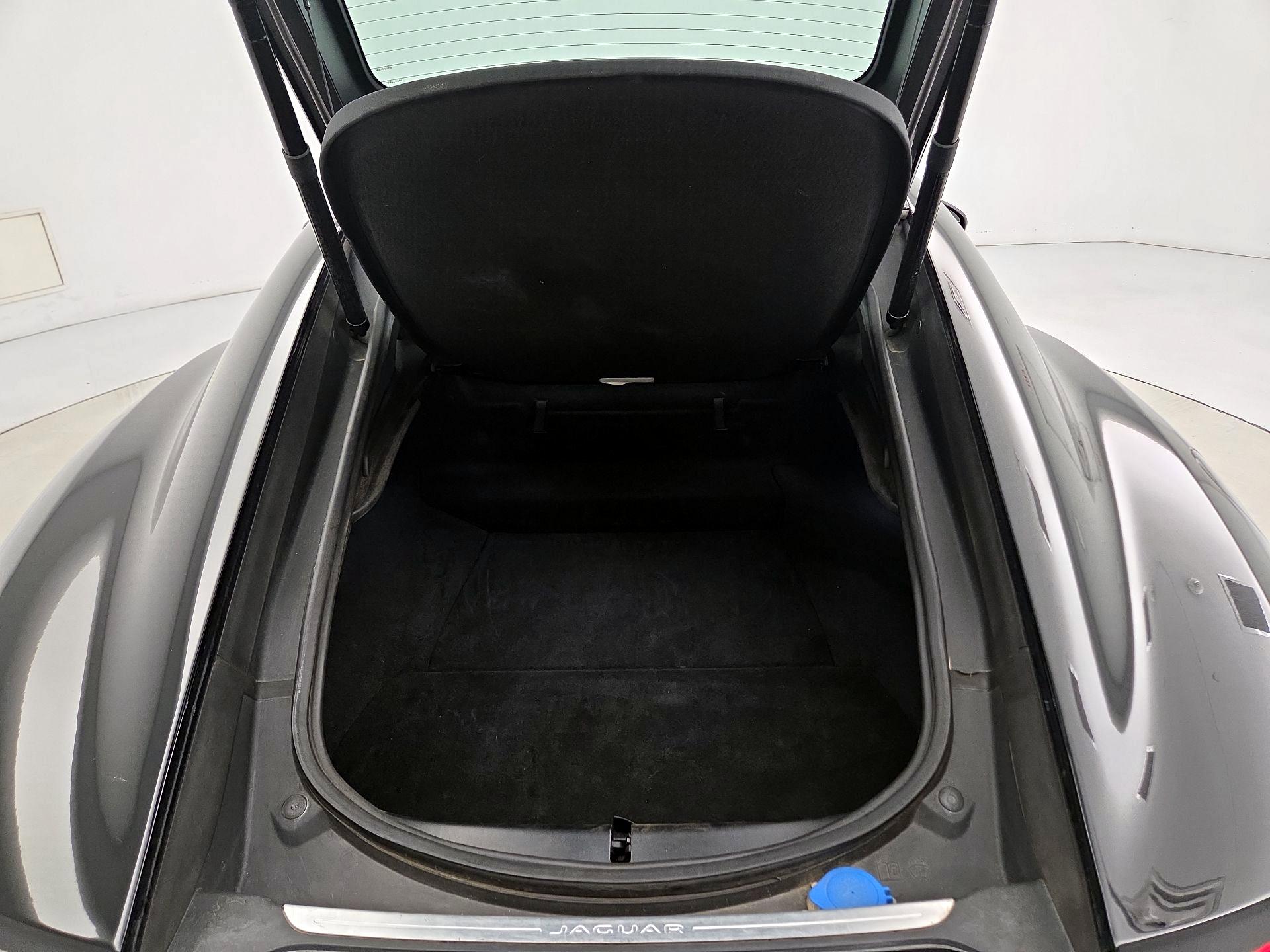 Thumbnail: 2020 Jaguar F-Type - 20