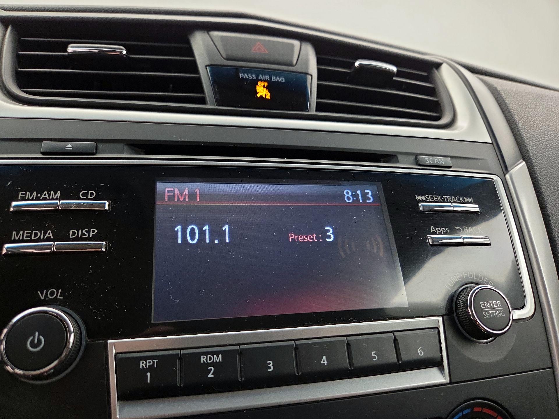 Thumbnail: 2016 Nissan Altima - 15