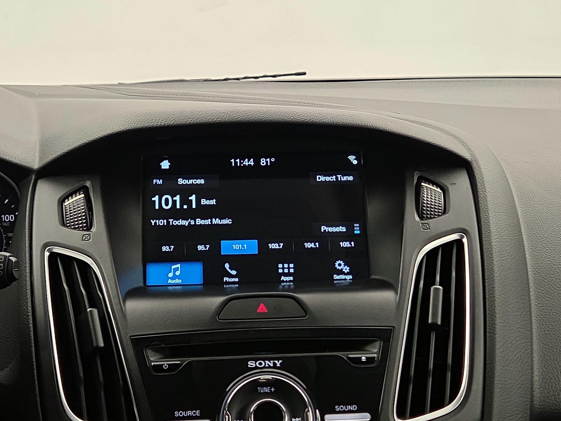 Thumbnail: 2018 Ford Focus - 15