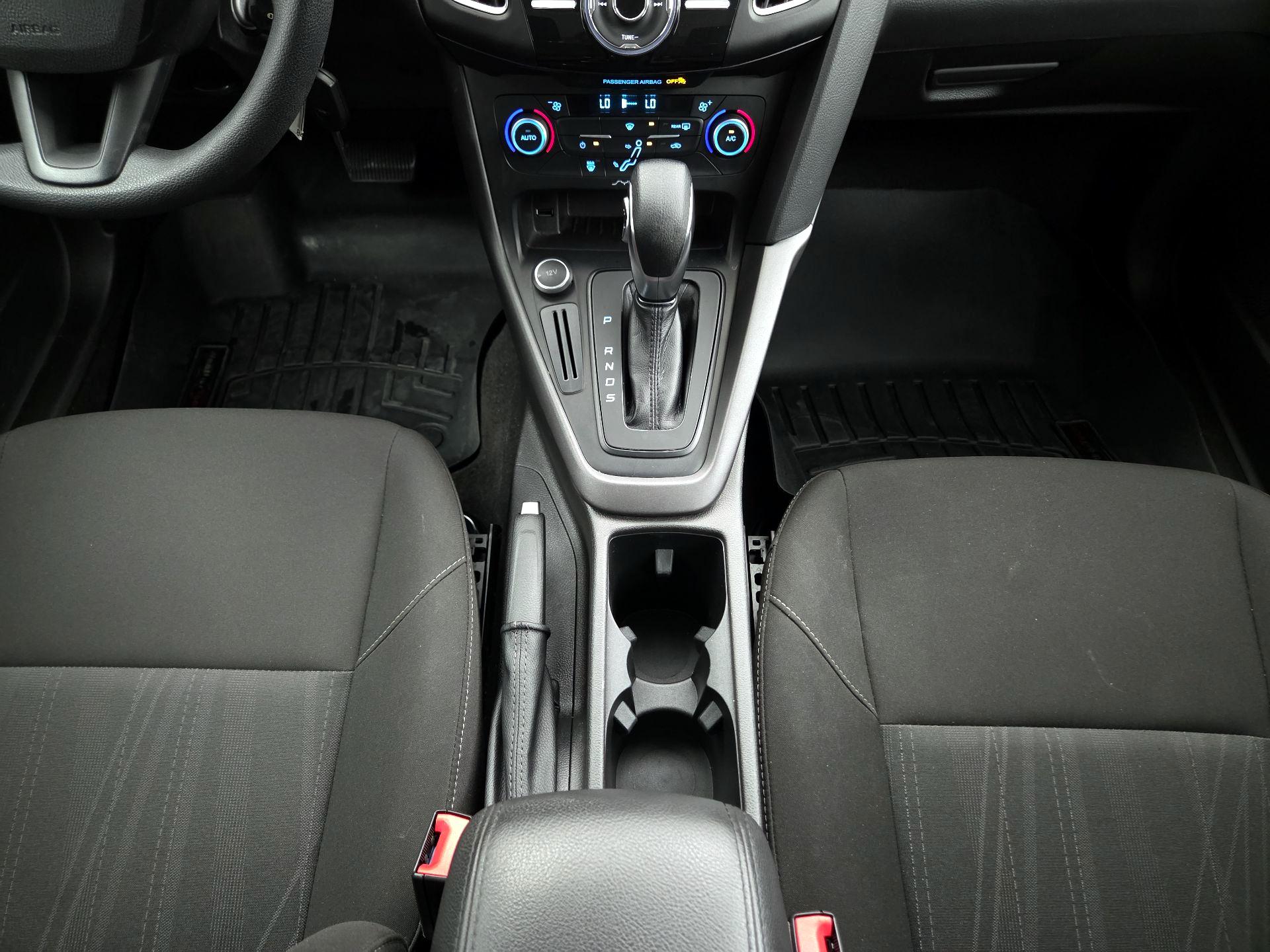 Thumbnail: 2018 Ford Focus - 17