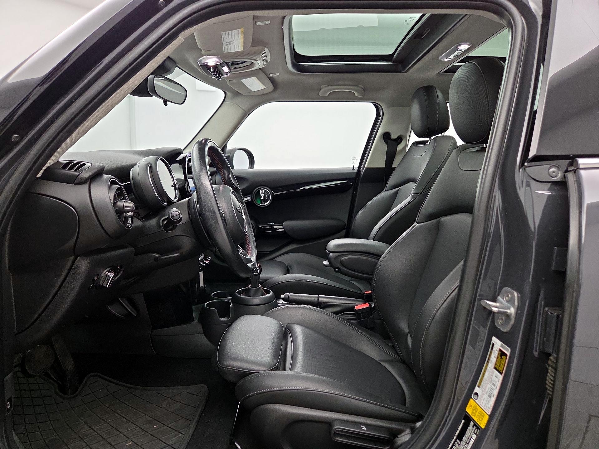 Thumbnail: 2020 MINI Cooper Hardtop - 11