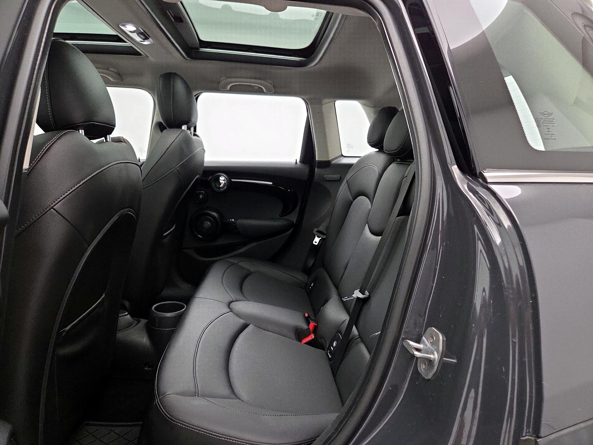 Thumbnail: 2020 MINI Cooper Hardtop - 20