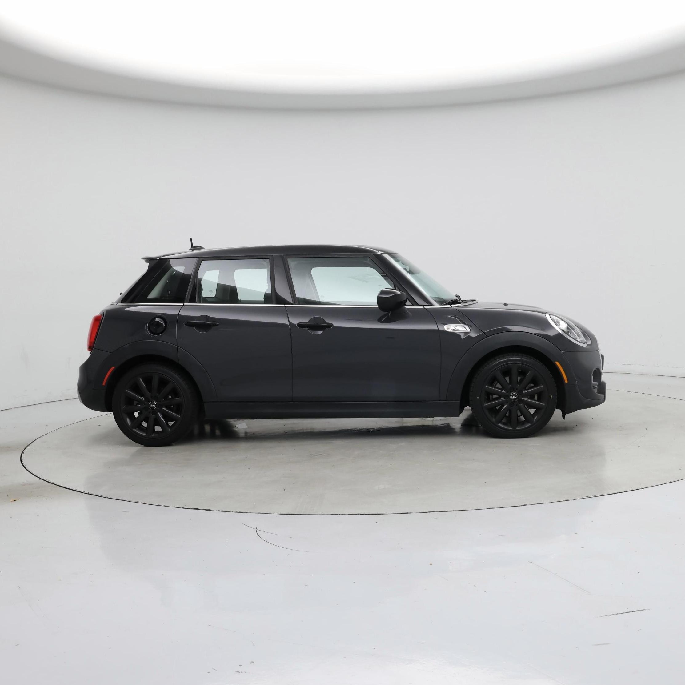 Thumbnail: 2020 MINI Cooper Hardtop - 7