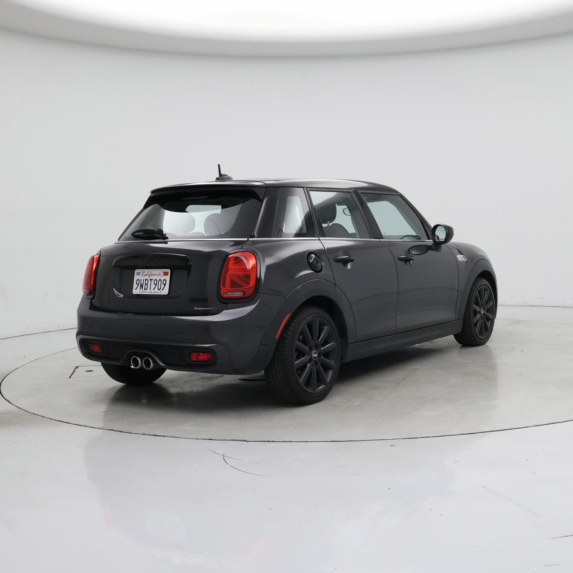 Thumbnail: 2020 MINI Cooper Hardtop - 8
