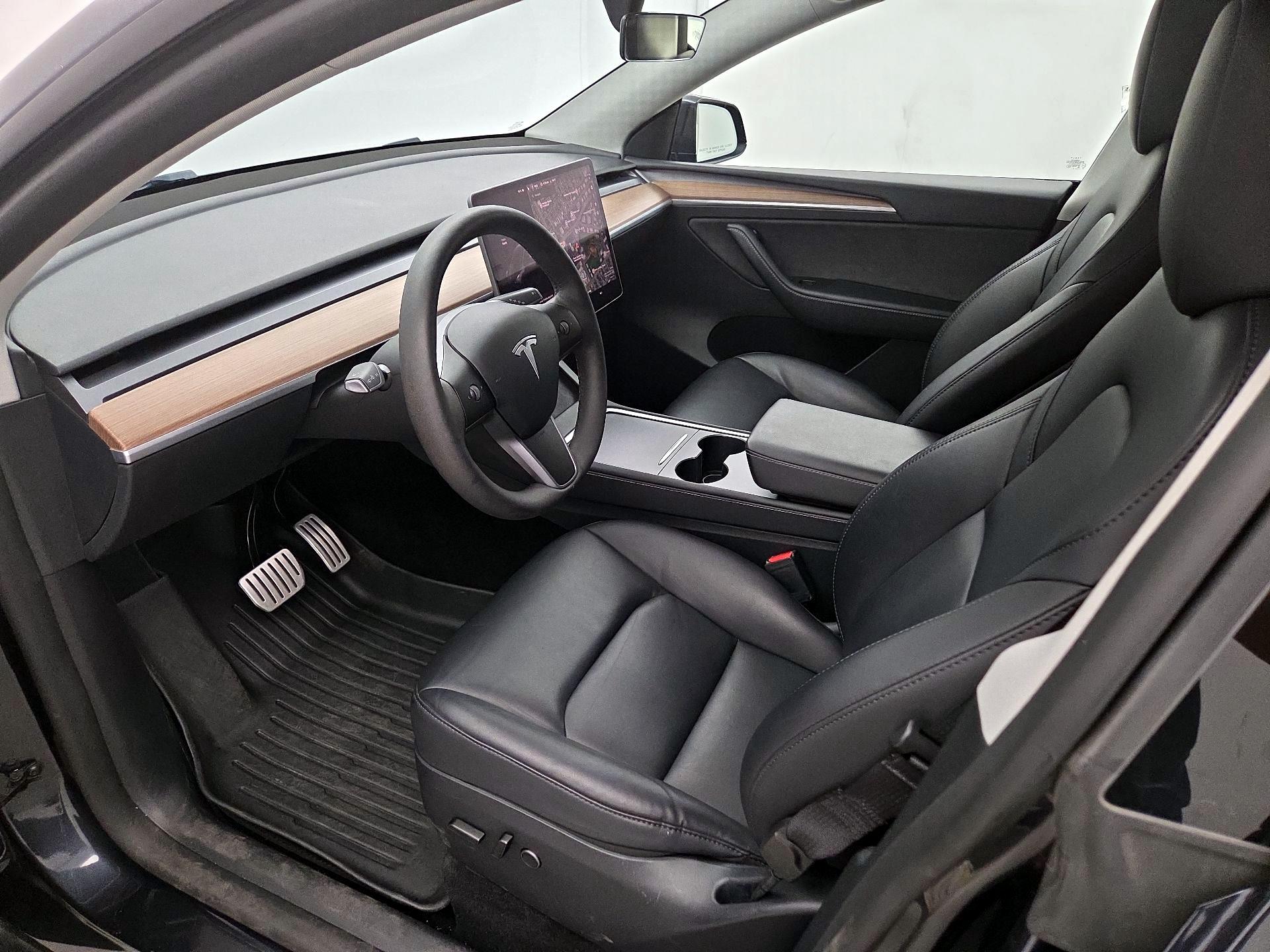 Thumbnail: 2024 Tesla Model Y - 11