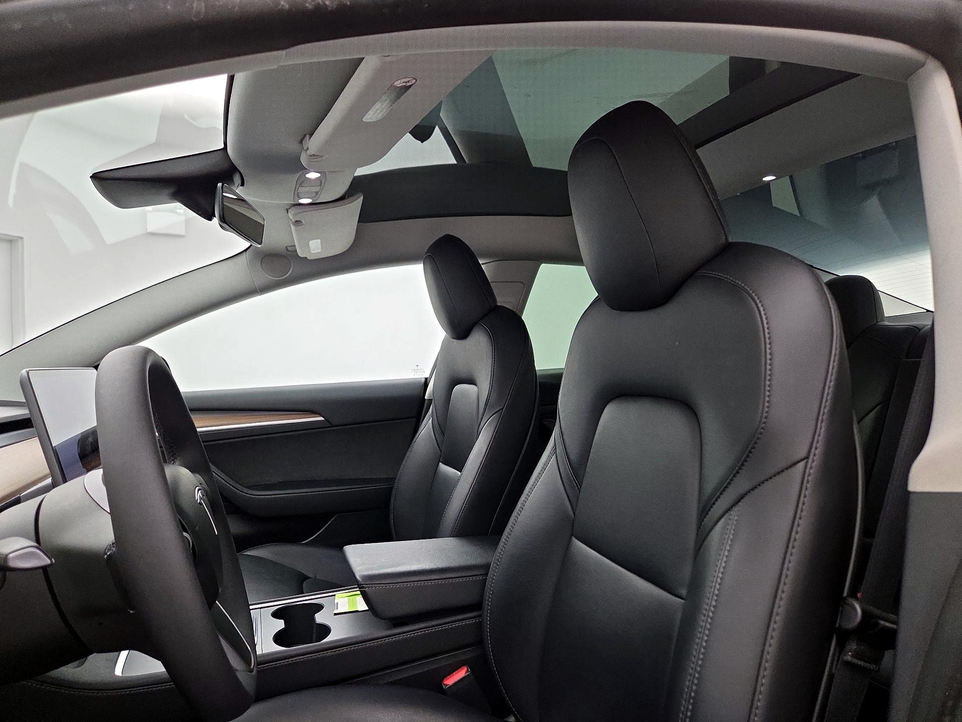 Thumbnail: 2023 Tesla Model 3 - 18