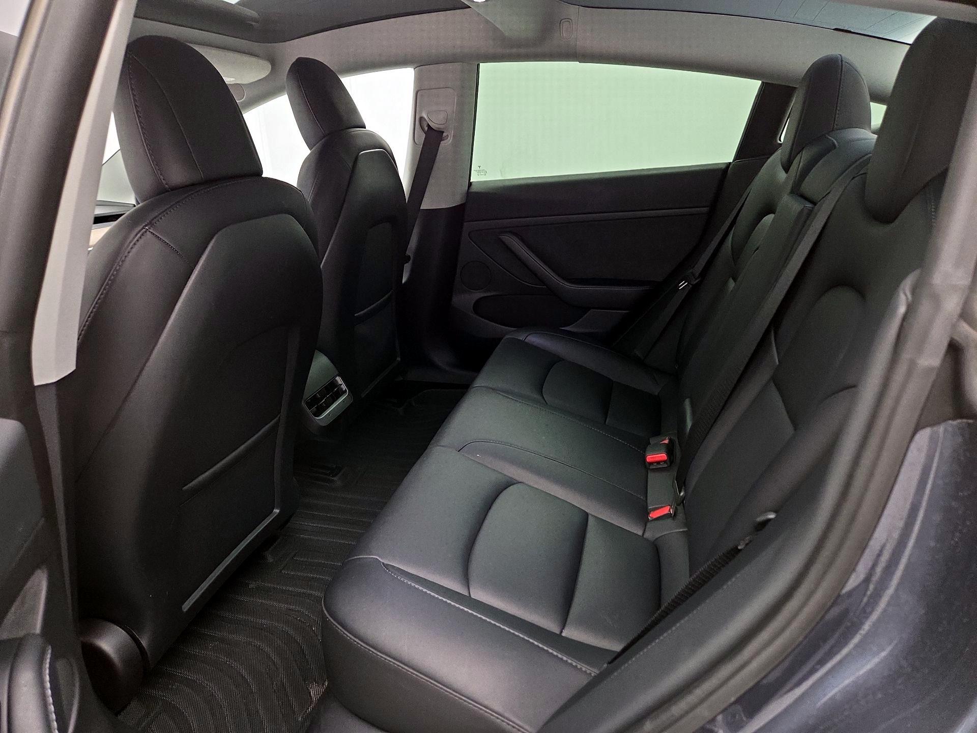 Thumbnail: 2023 Tesla Model 3 - 19