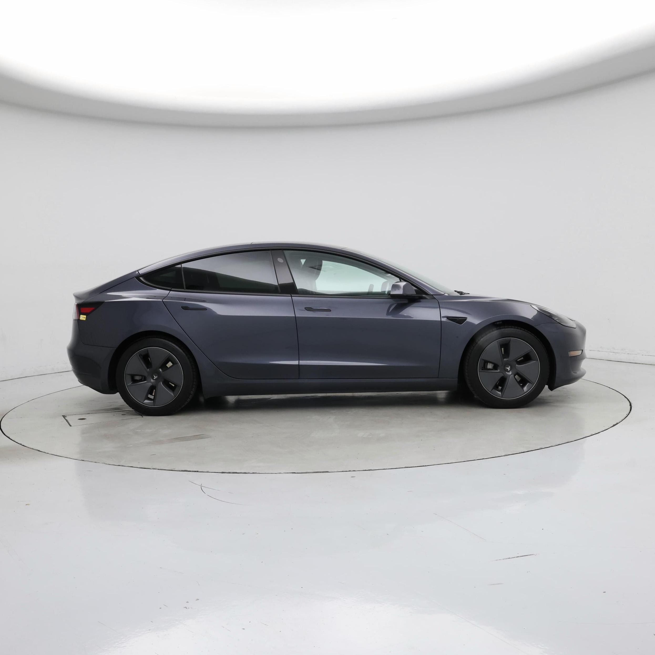 Thumbnail: 2023 Tesla Model 3 - 7