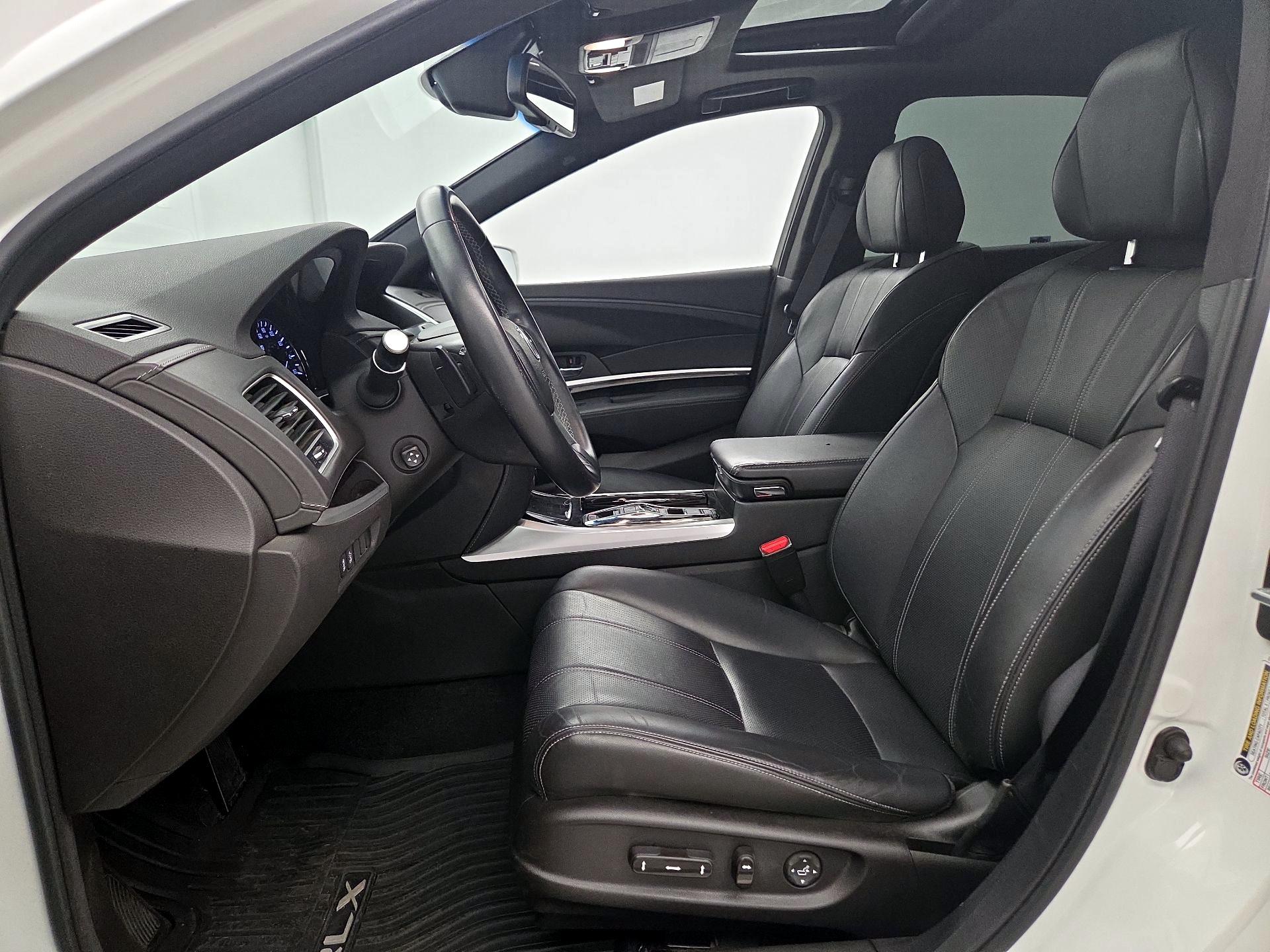 Thumbnail: 2019 Acura RLX - 11