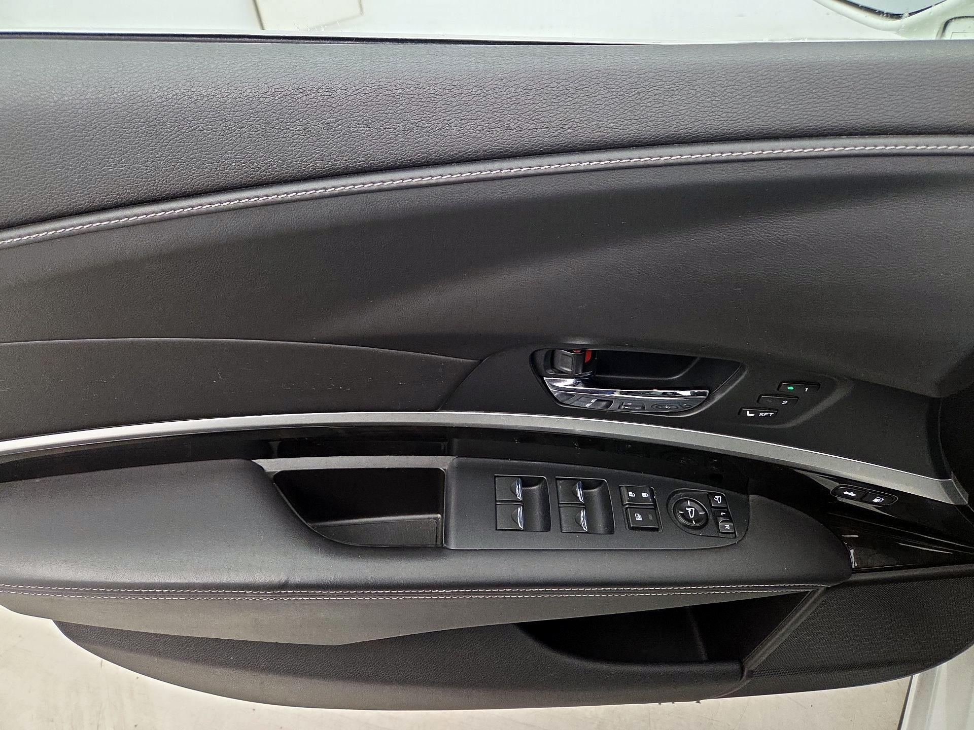 Thumbnail: 2019 Acura RLX - 12