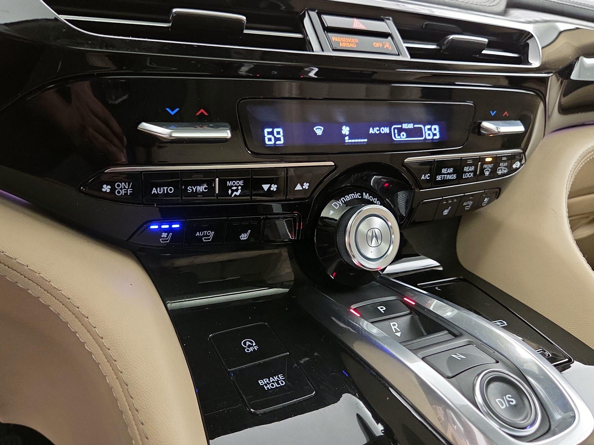 Thumbnail: 2023 Acura MDX - 17