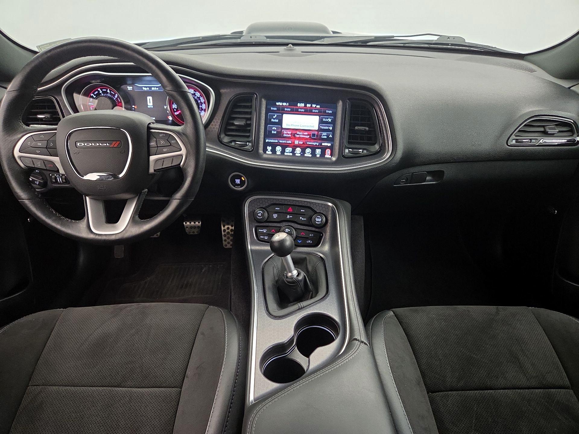 Thumbnail: 2016 Dodge Challenger - 9