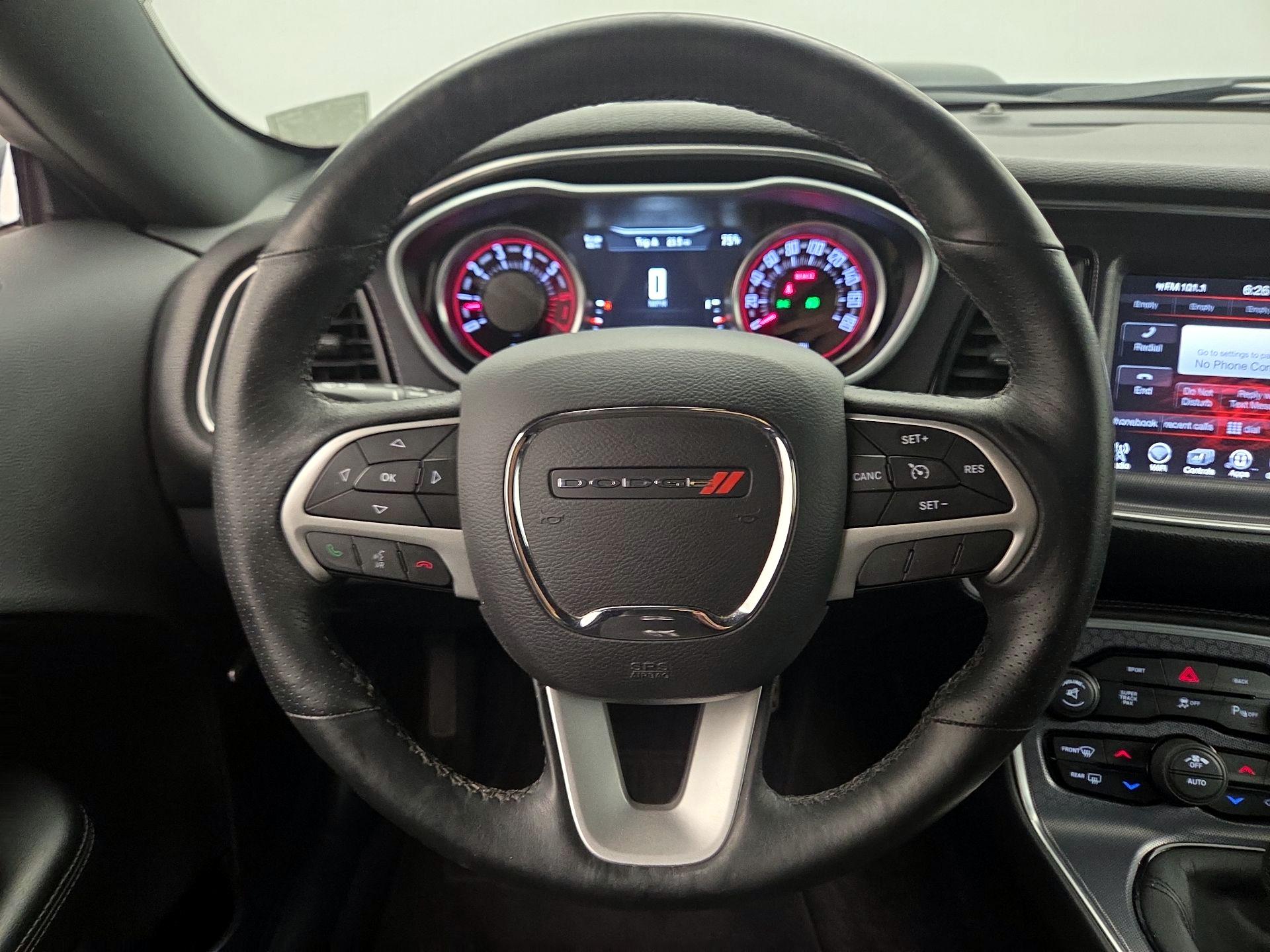 Thumbnail: 2016 Dodge Challenger - 10